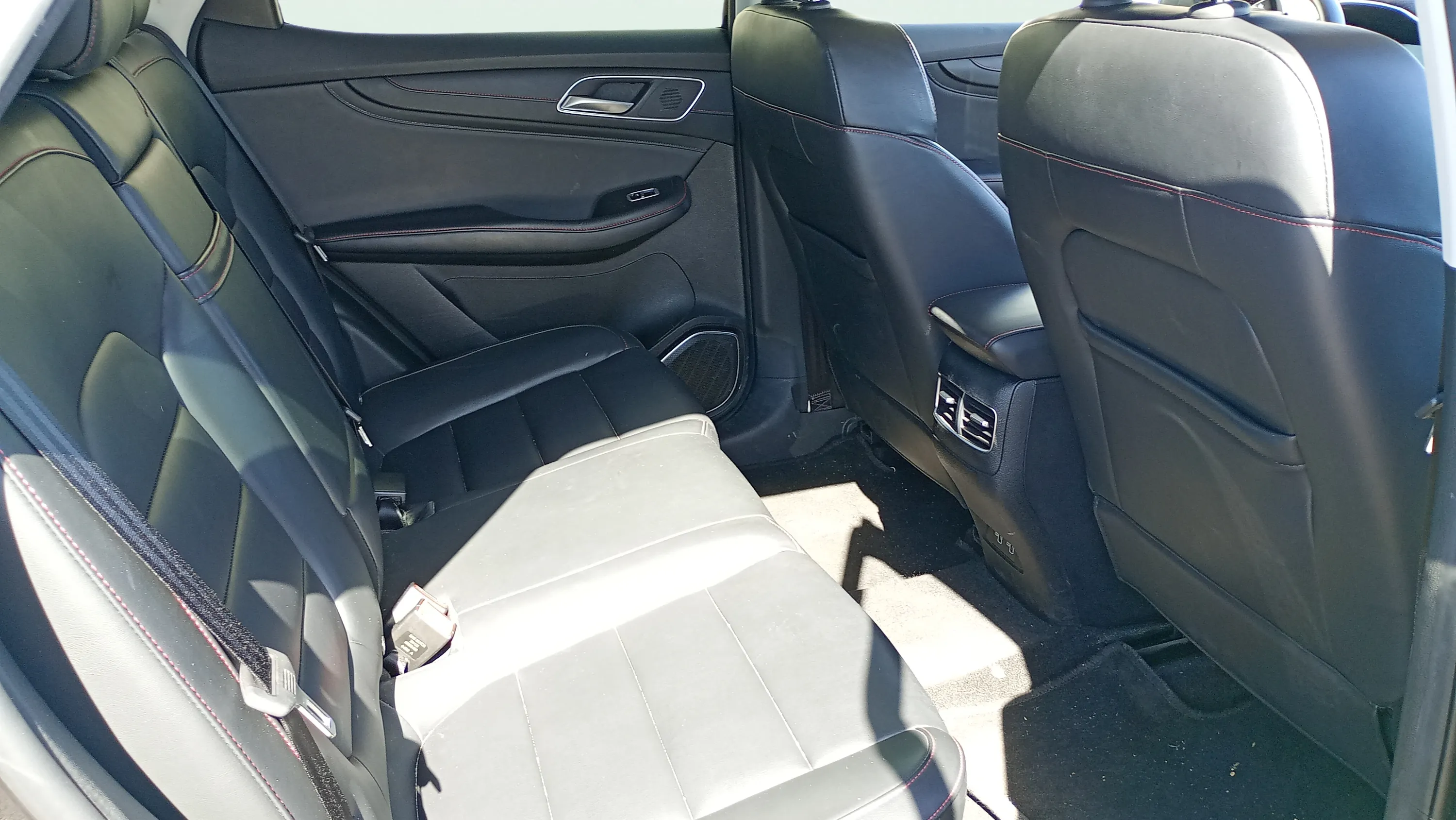 MG HS 1.5T-GDI PHEV Luxury - foto 21