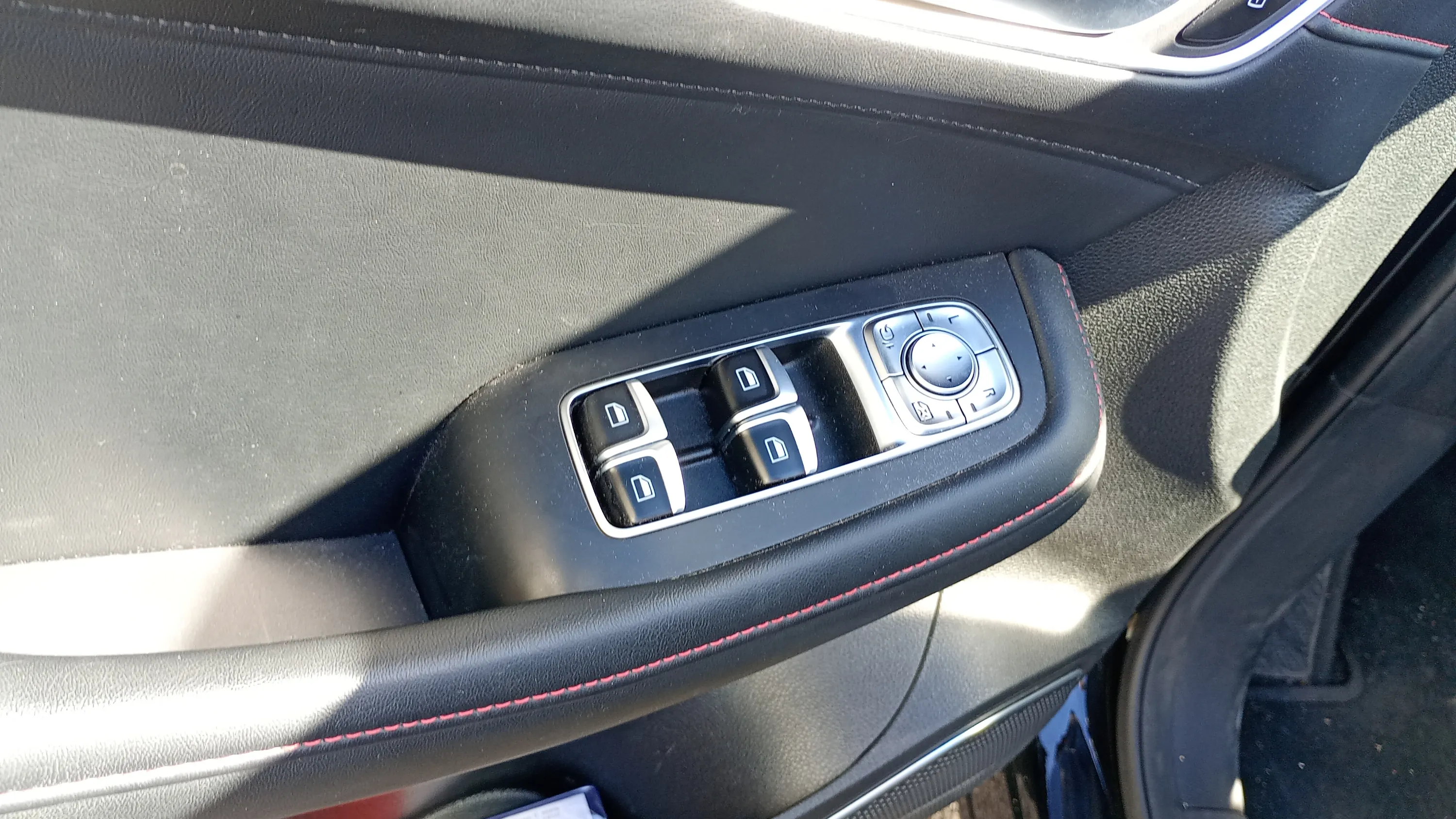 MG HS 1.5T-GDI PHEV Luxury - foto 17