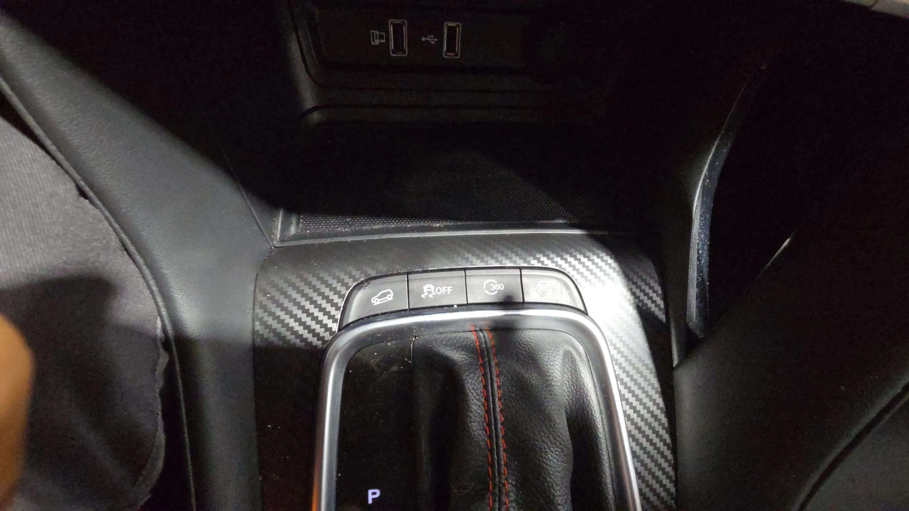 MG ZS 1.0T Luxury - foto 19