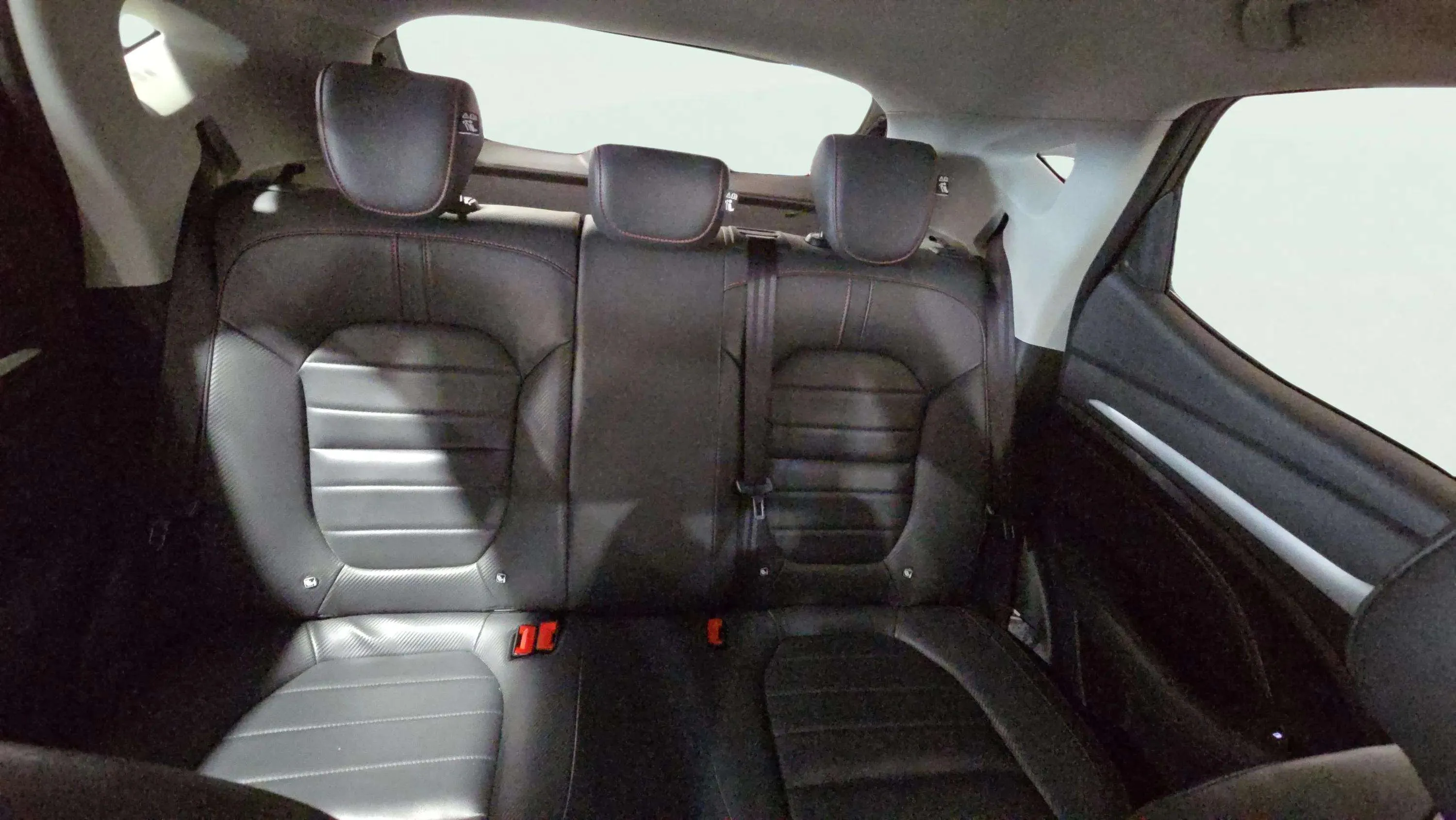 MG ZS 1.0T Luxury - foto 11