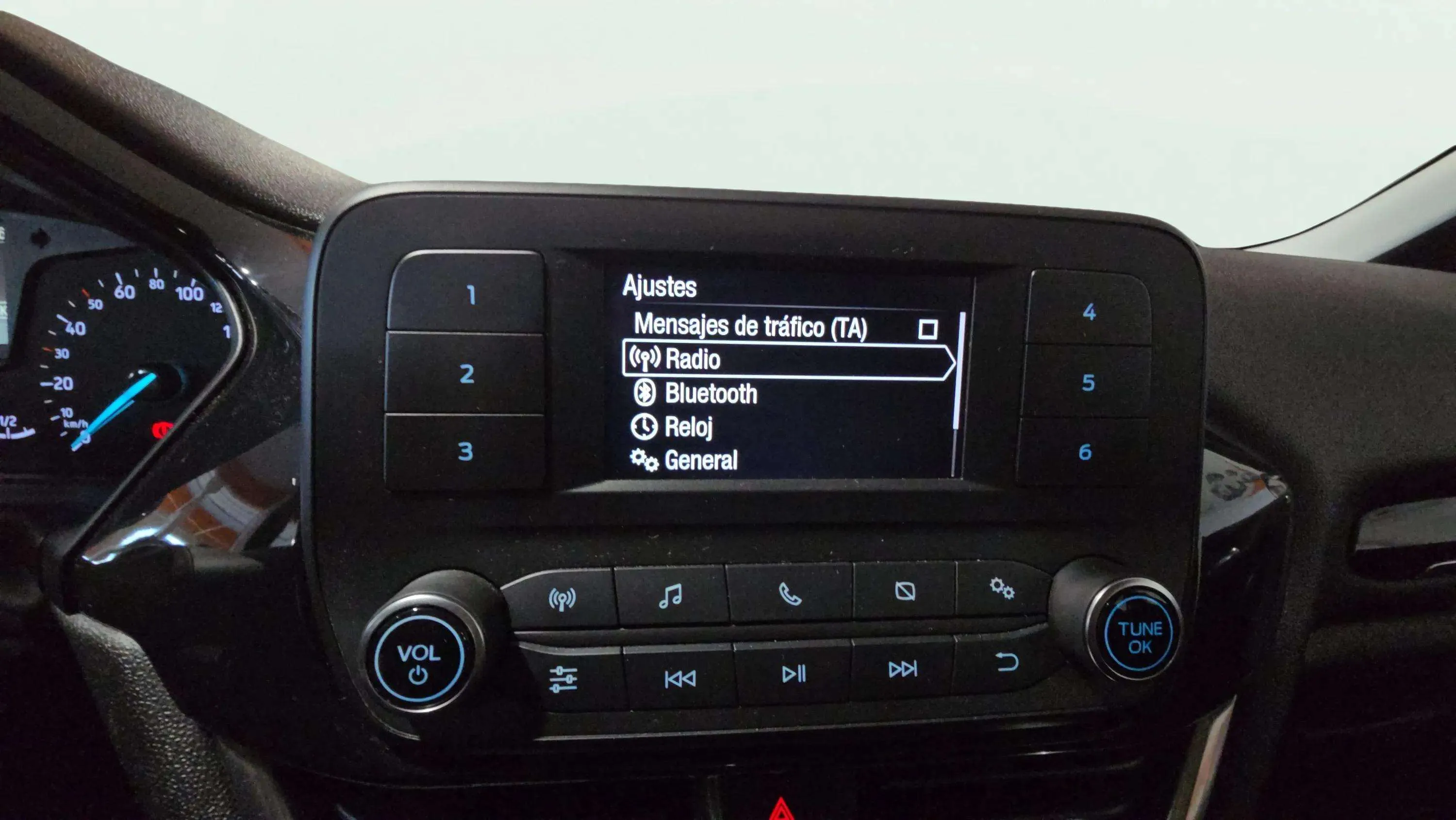 Ford Fiesta 1.0 EcoBoost Active - foto 21