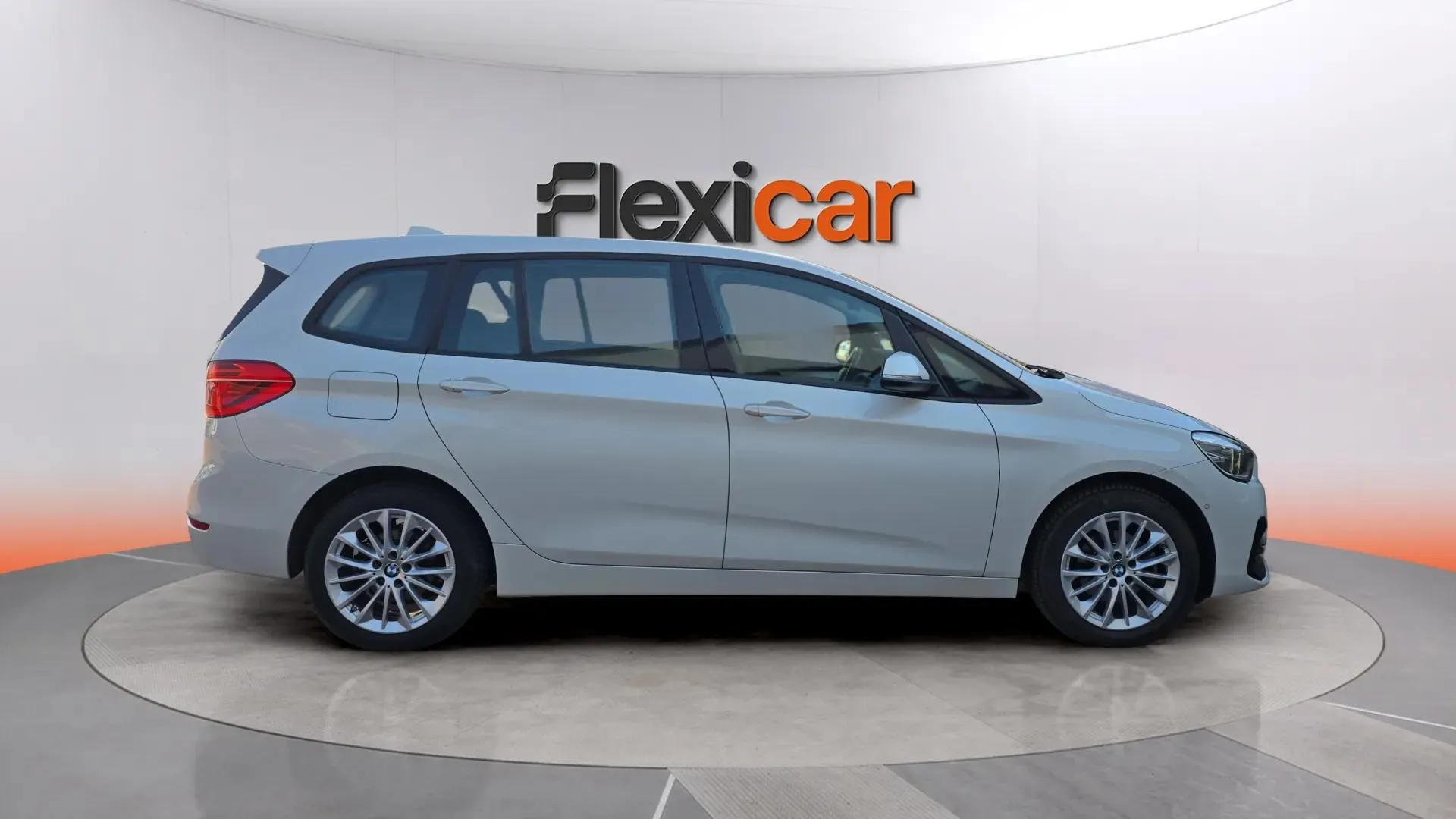 BMW Serie 2 Gran Tourer 216i - foto 5