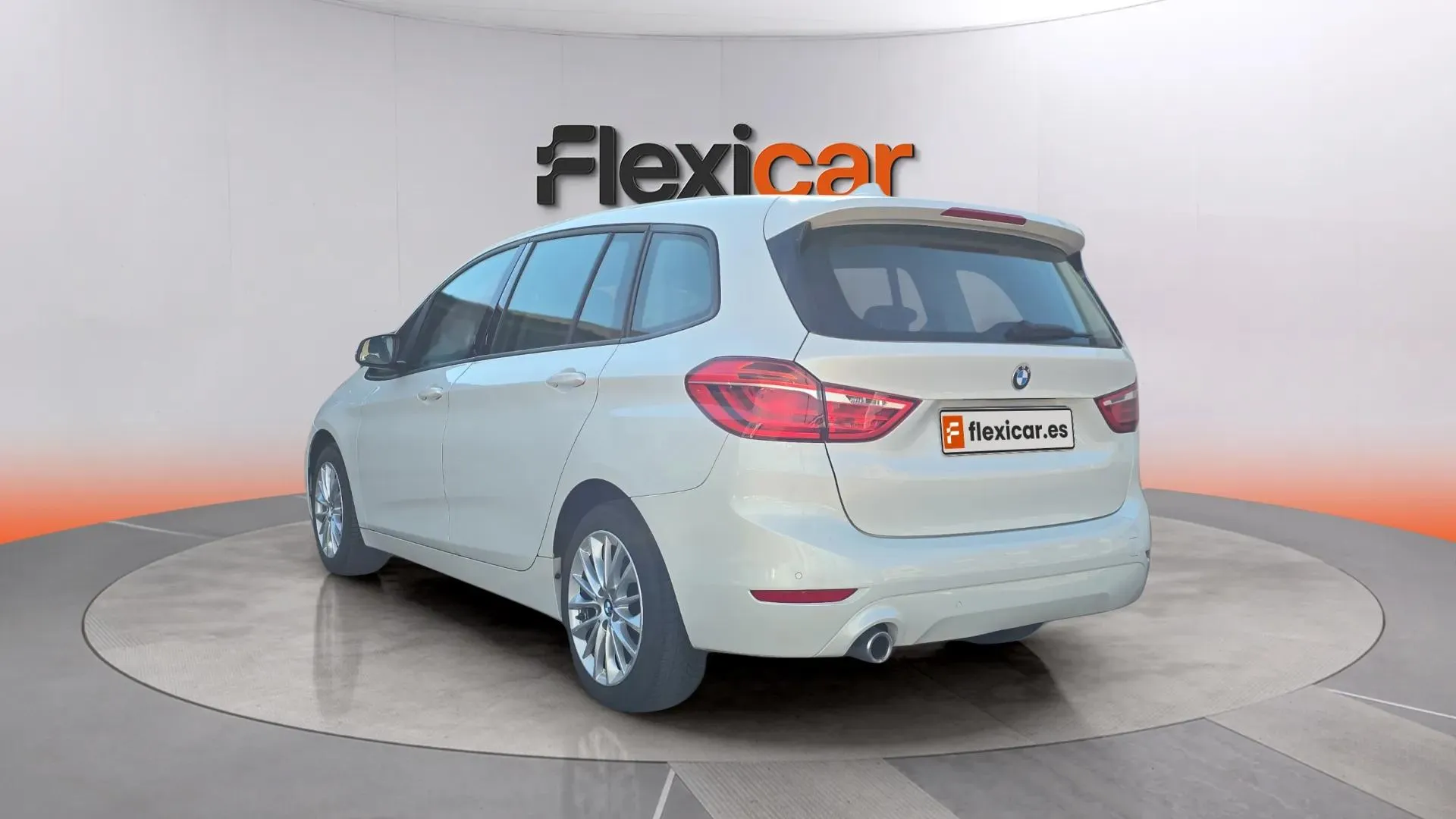 BMW Serie 2 Gran Tourer 216i - foto 8