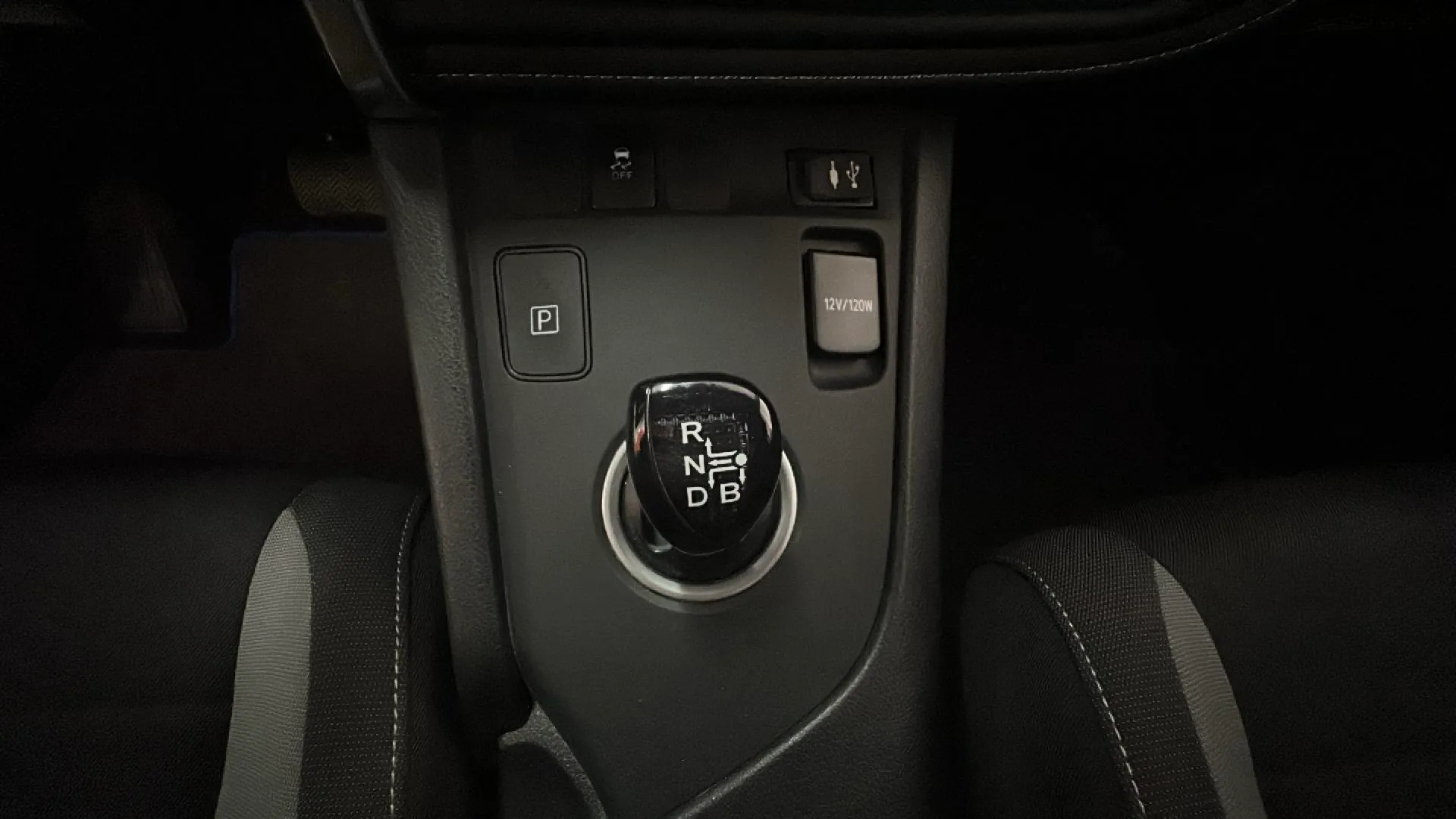 Toyota Auris 1.8 140H Hybrid Active - foto 16