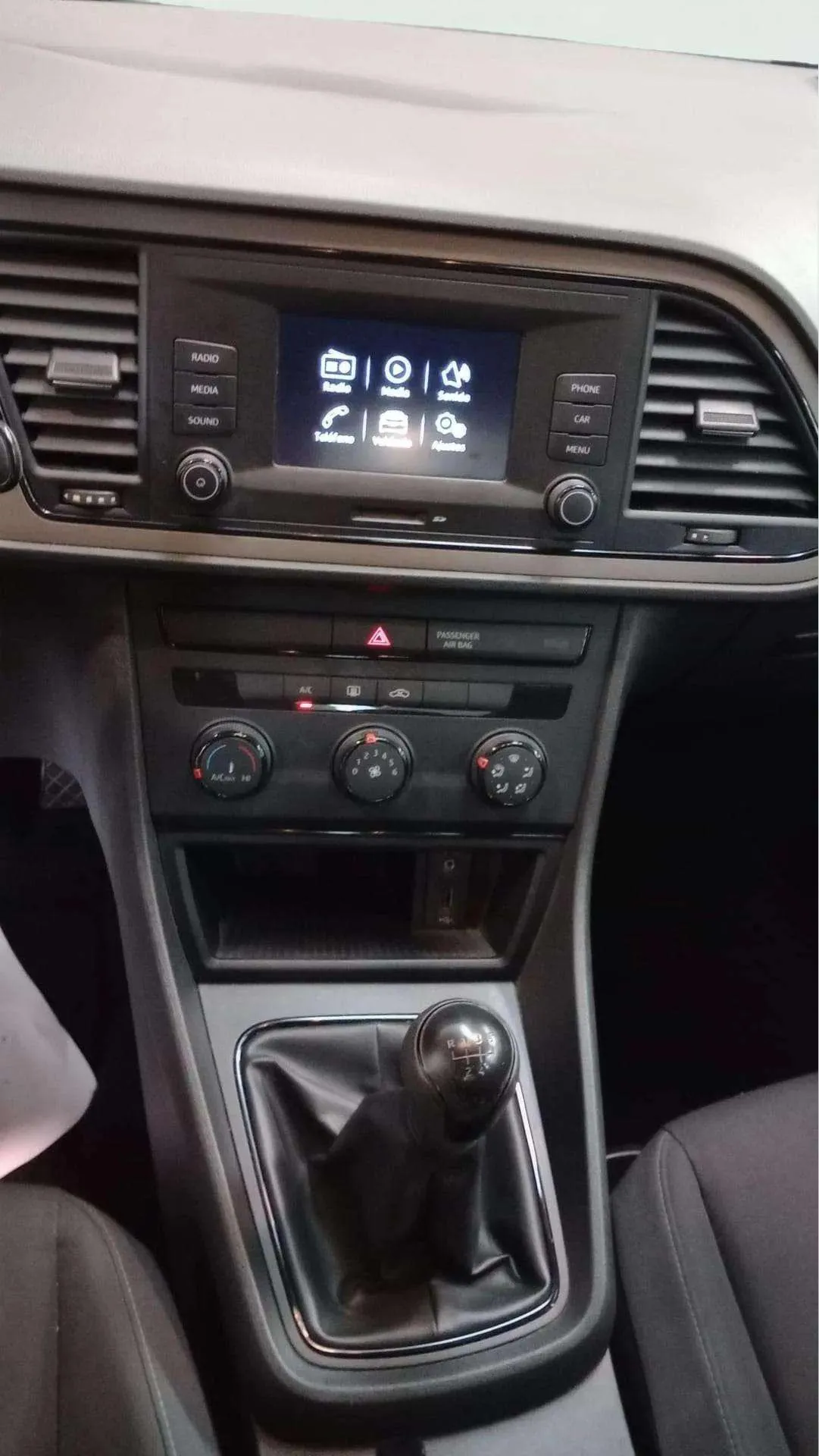 SEAT León 1.6 TDI Reference - foto 12