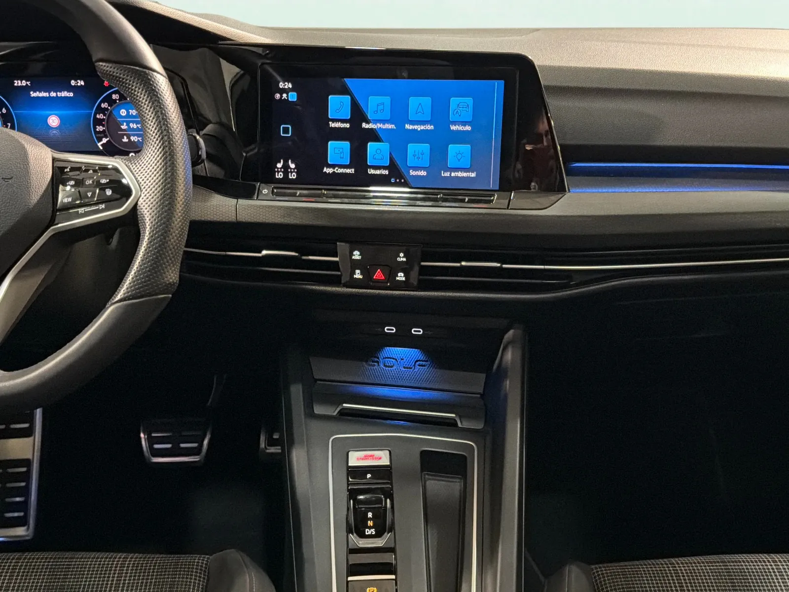 Volkswagen Golf GTI 2.0 TSI DSG - foto 11