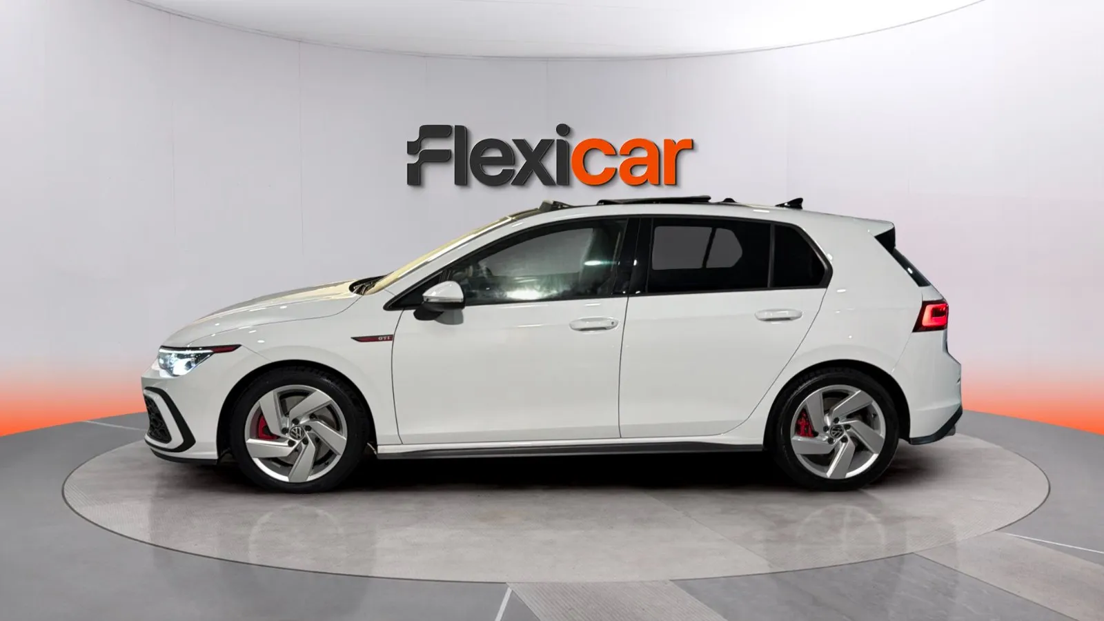 Volkswagen Golf GTI 2.0 TSI DSG - foto 5