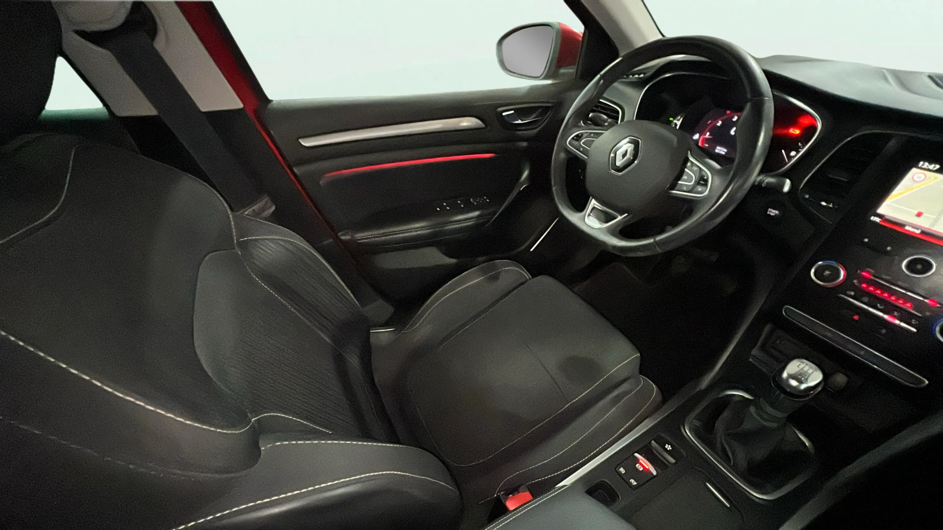 Renault Mégane S.T. Business TCe GPF -SS - foto 9