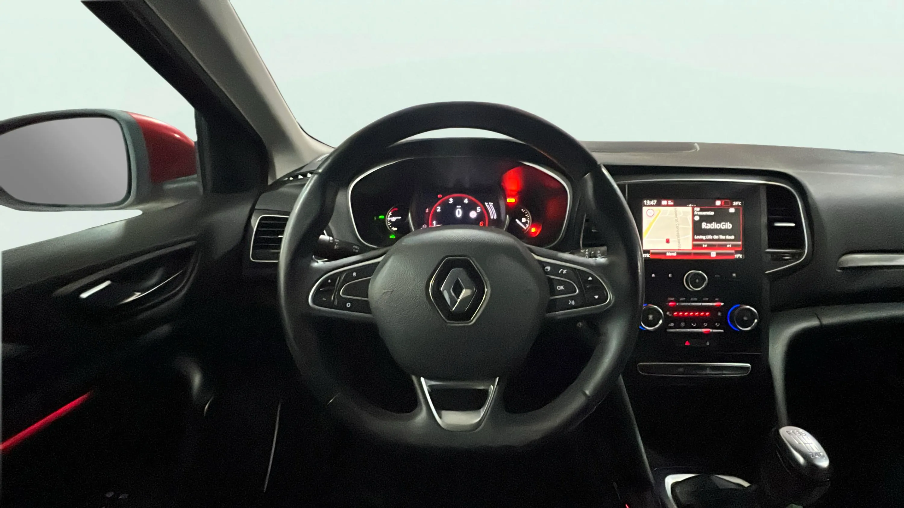 Renault Mégane S.T. Business TCe GPF -SS - foto 12