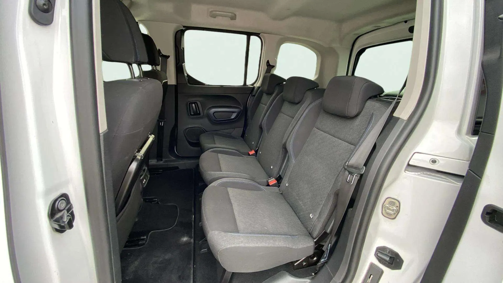 Peugeot Rifter Allure Standard BlueHDi - foto 16