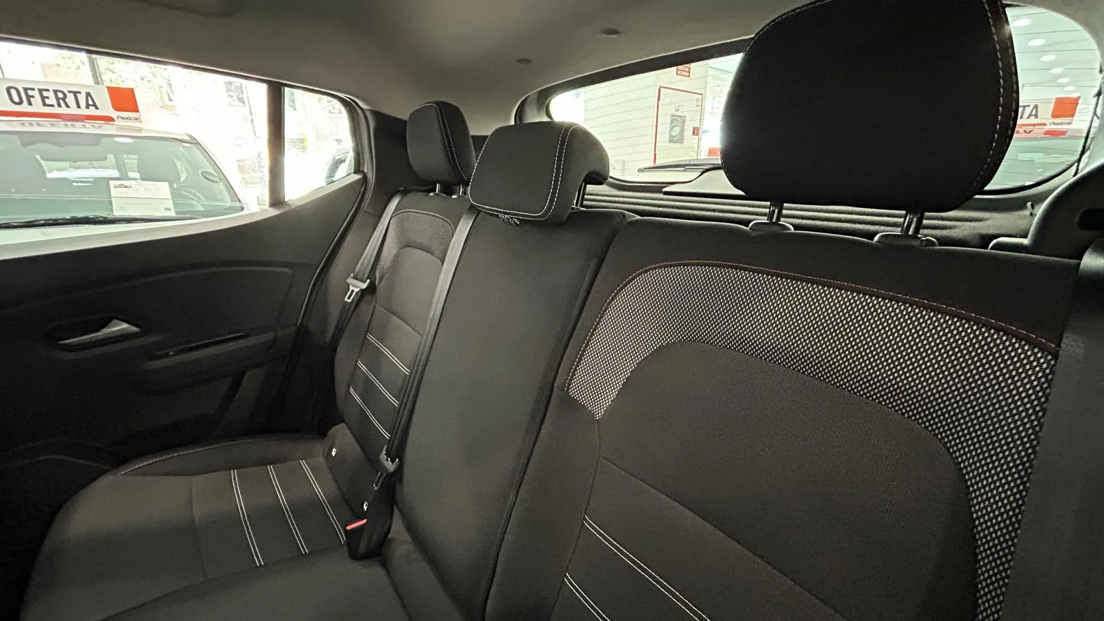 Dacia Sandero Stepway Essential TCe (90V) - foto 7