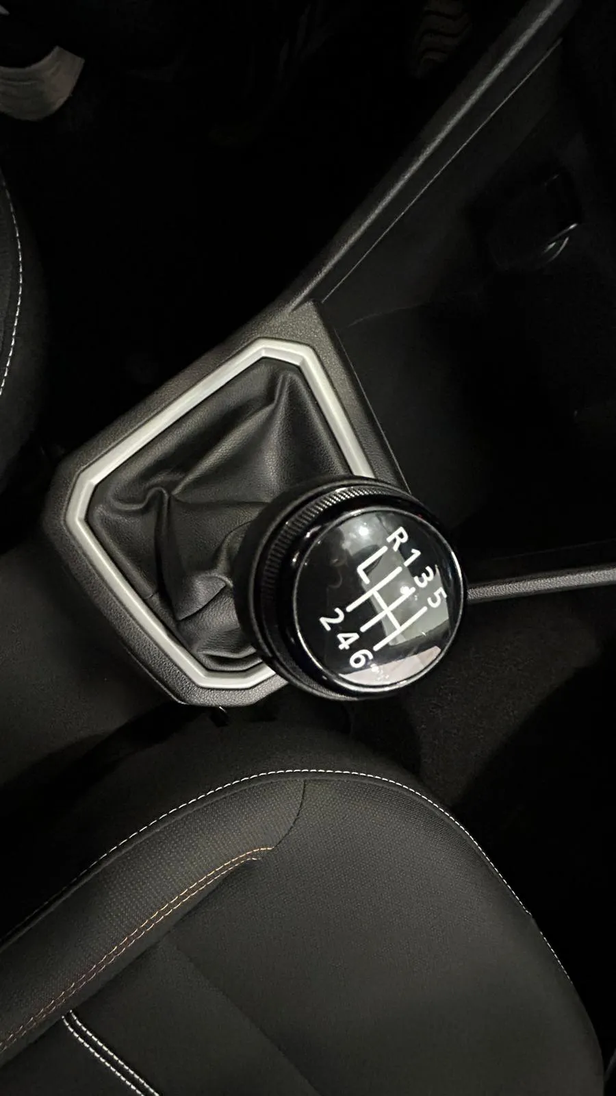 Dacia Sandero Stepway Essential TCe (90V) - foto 11