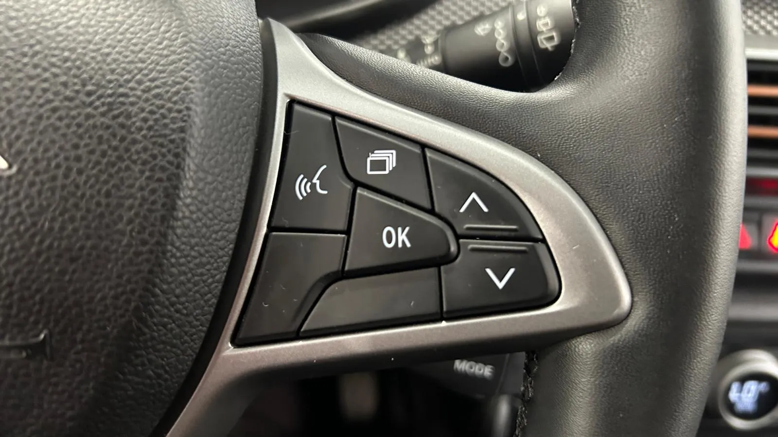 Dacia Sandero Stepway Essential TCe (90V) - foto 23