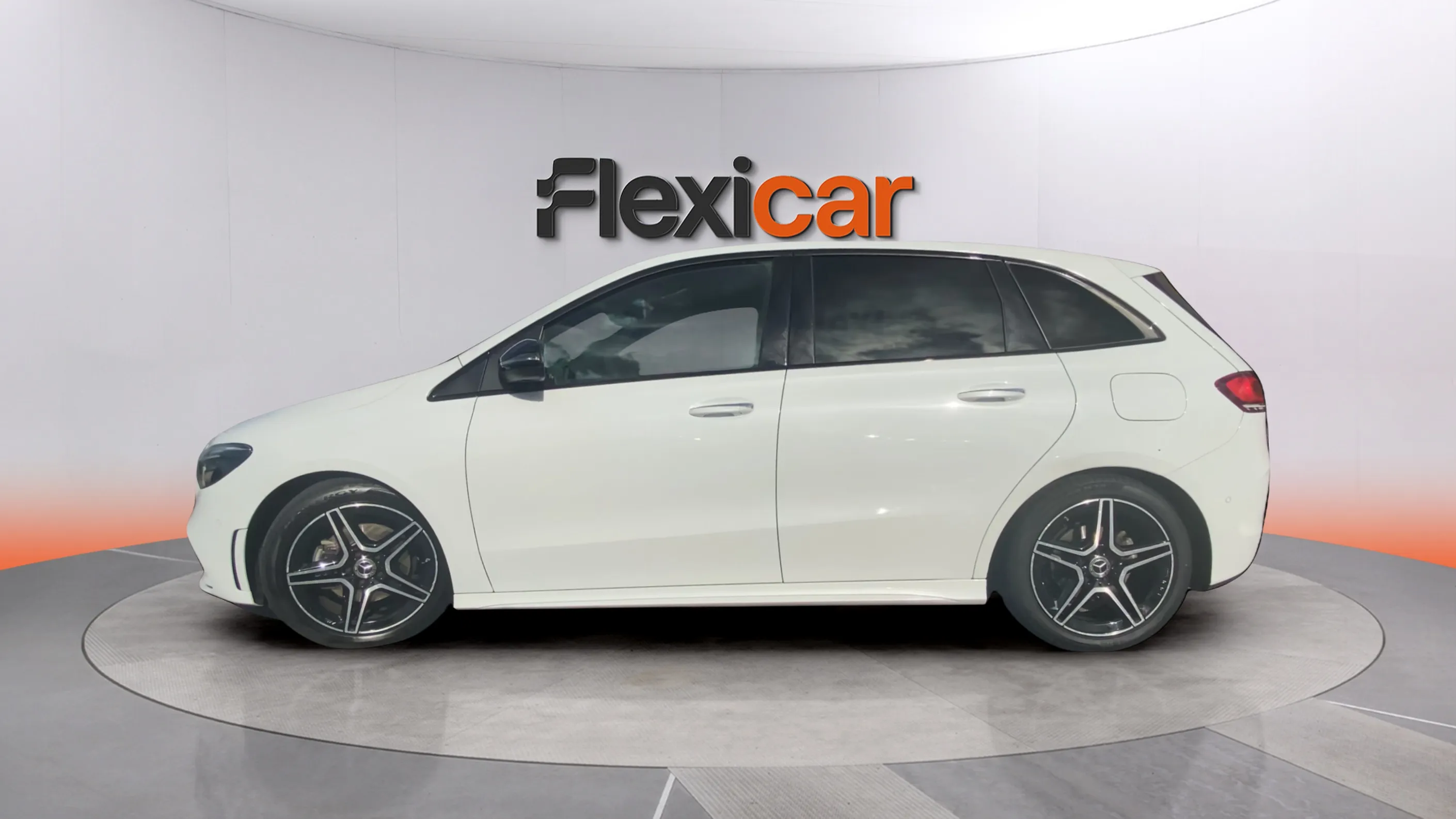 Mercedes-Benz Clase B B 200 d - foto 6