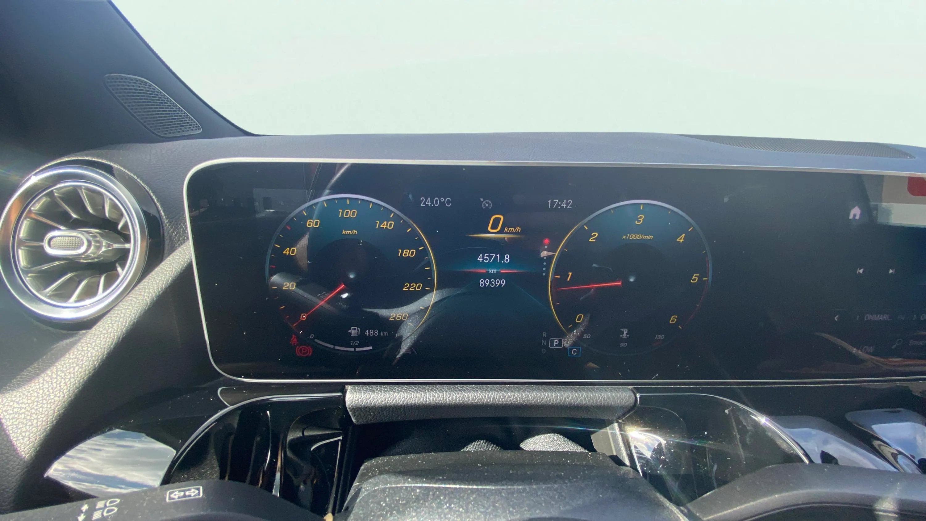 Mercedes-Benz Clase B B 200 d - foto 12