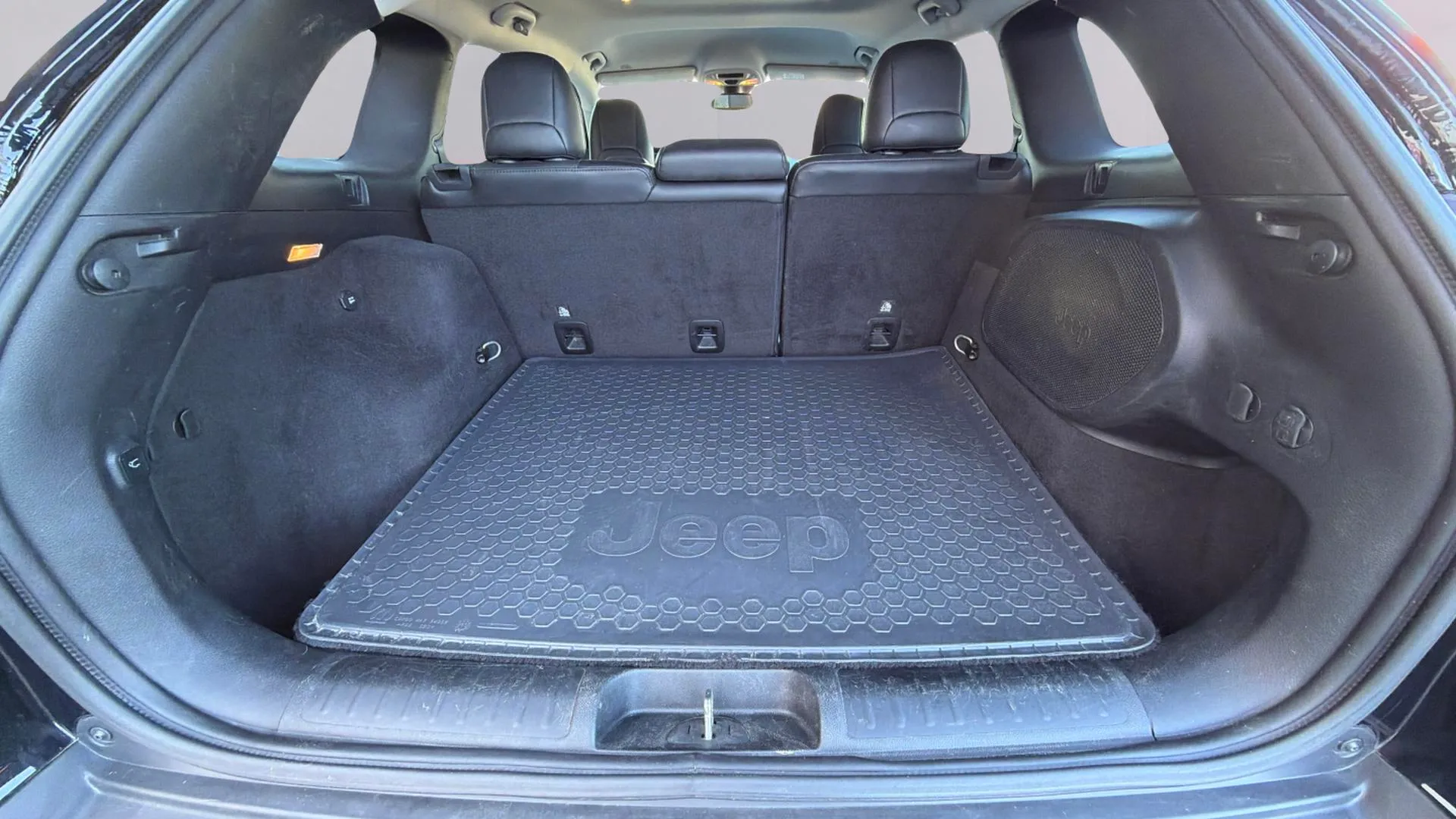 Jeep Cherokee 2.2 CRD Limited E6D AWD - foto 16
