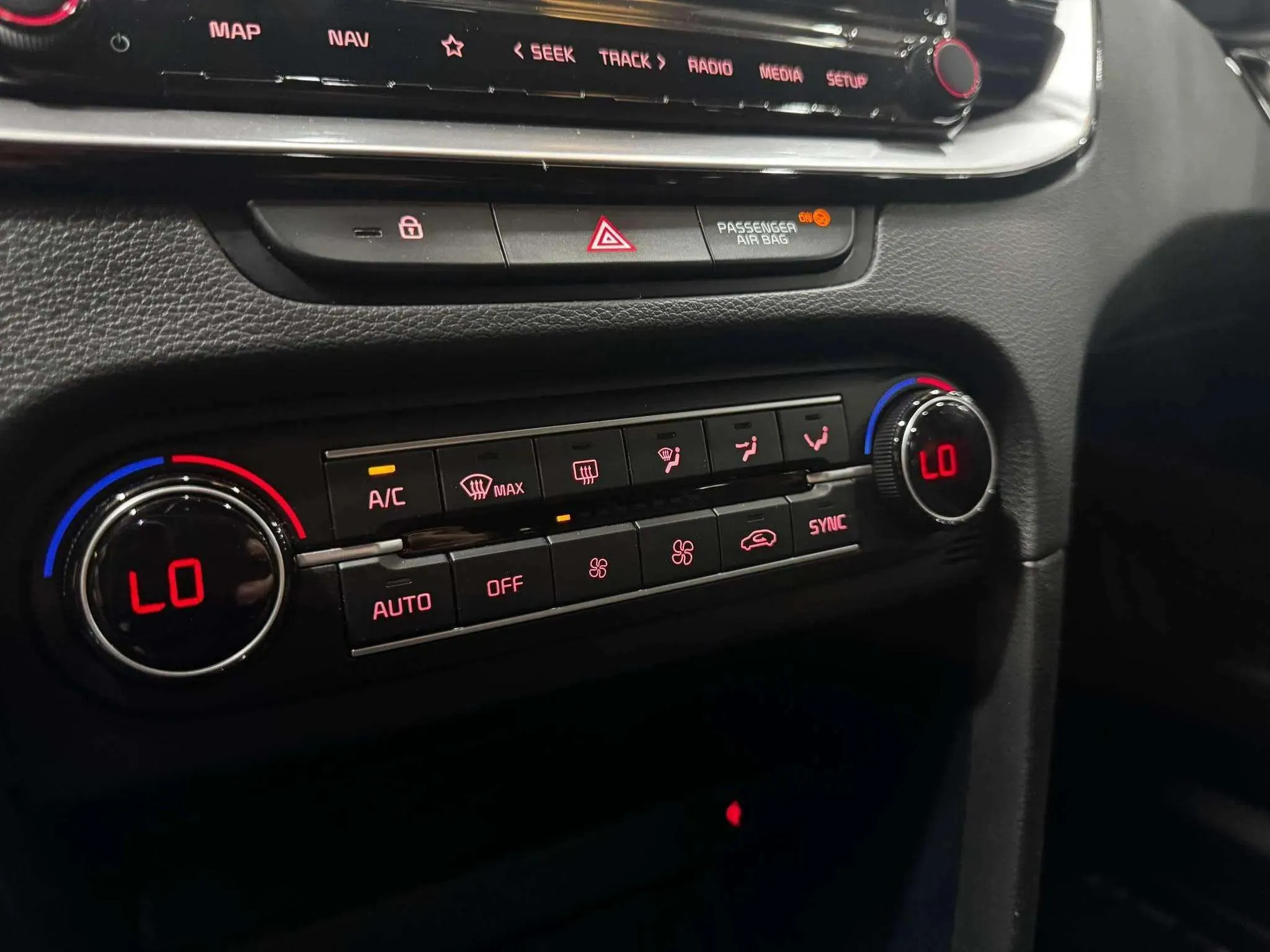 Kia Ceed 1.0 T-GDi Tech - foto 26
