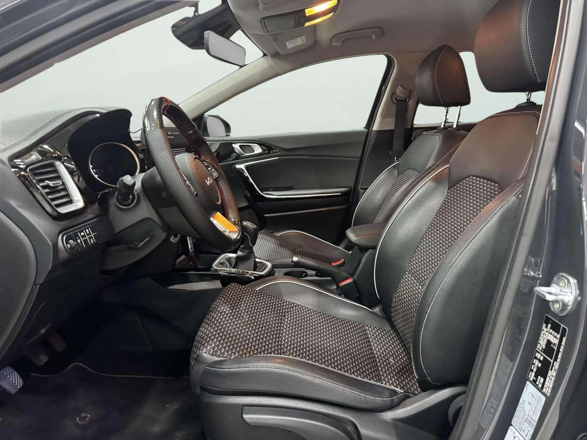 Kia Ceed 1.0 T-GDi Tech - foto 8