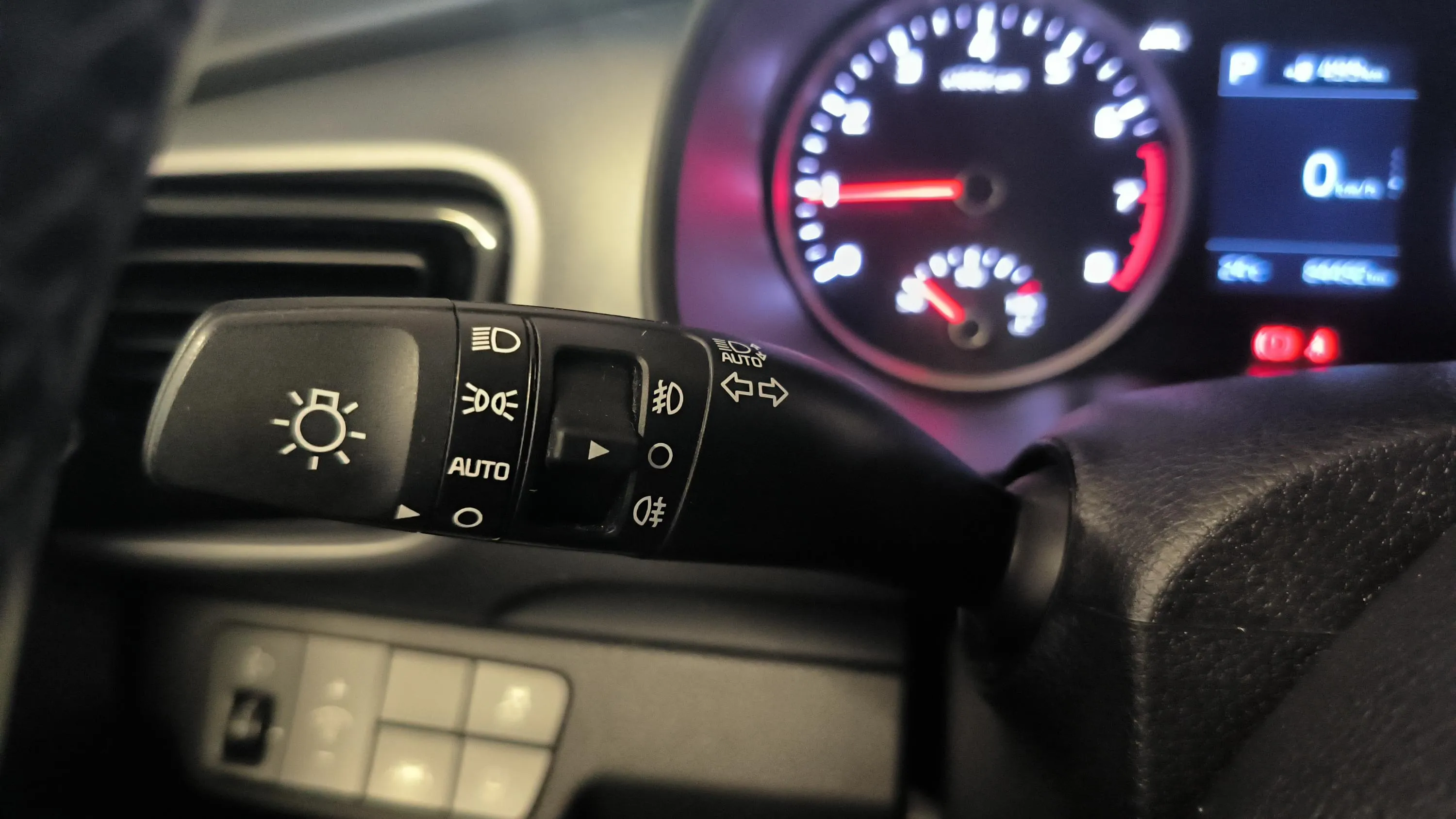 Kia Stonic 1.0 T-GDi Drive DCT - foto 16