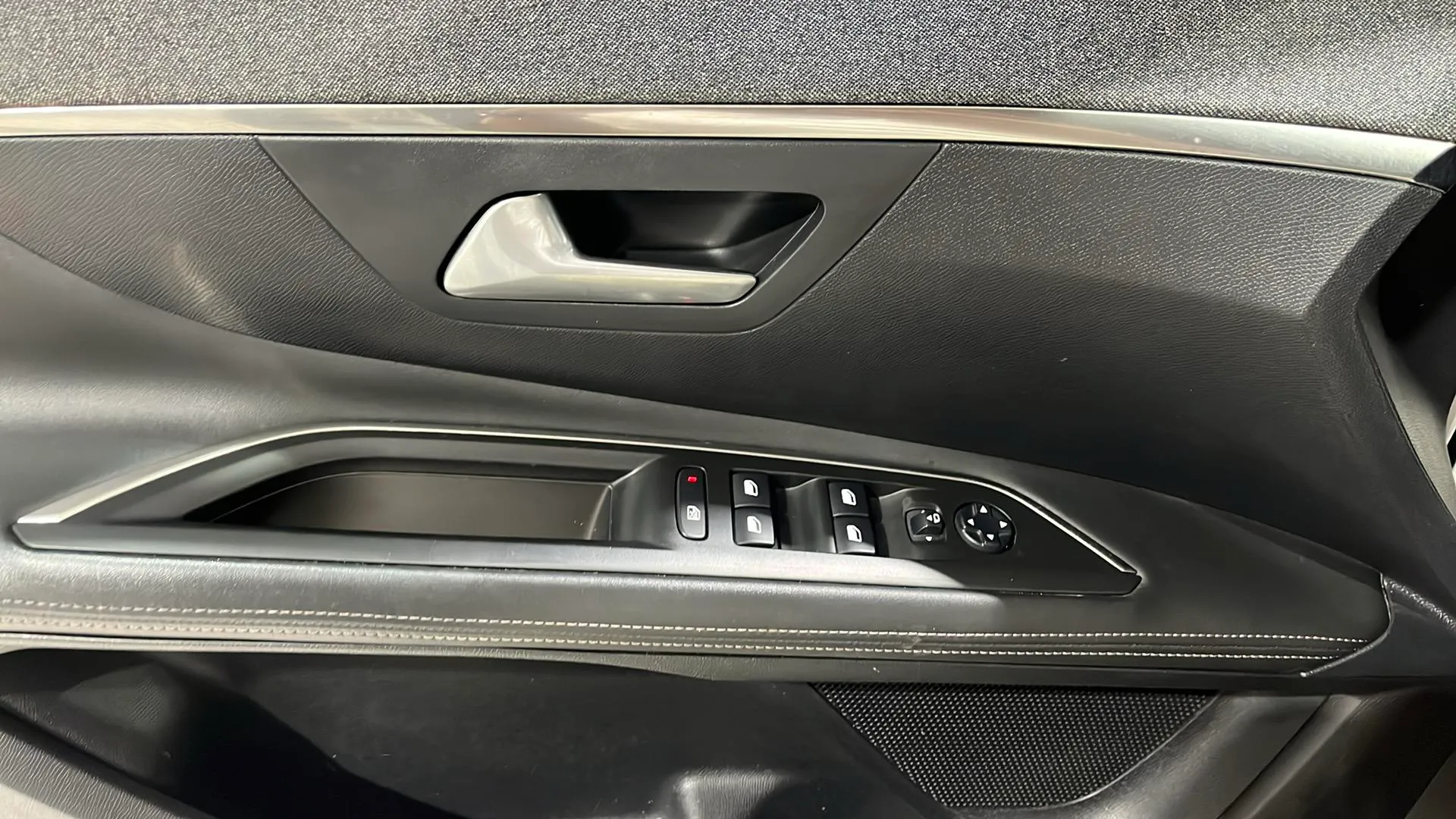 Peugeot 3008 1.2 PureTech Allure - foto 14