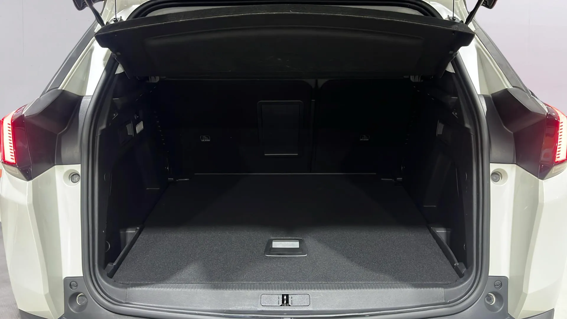 Peugeot 3008 1.2 PureTech Allure - foto 9