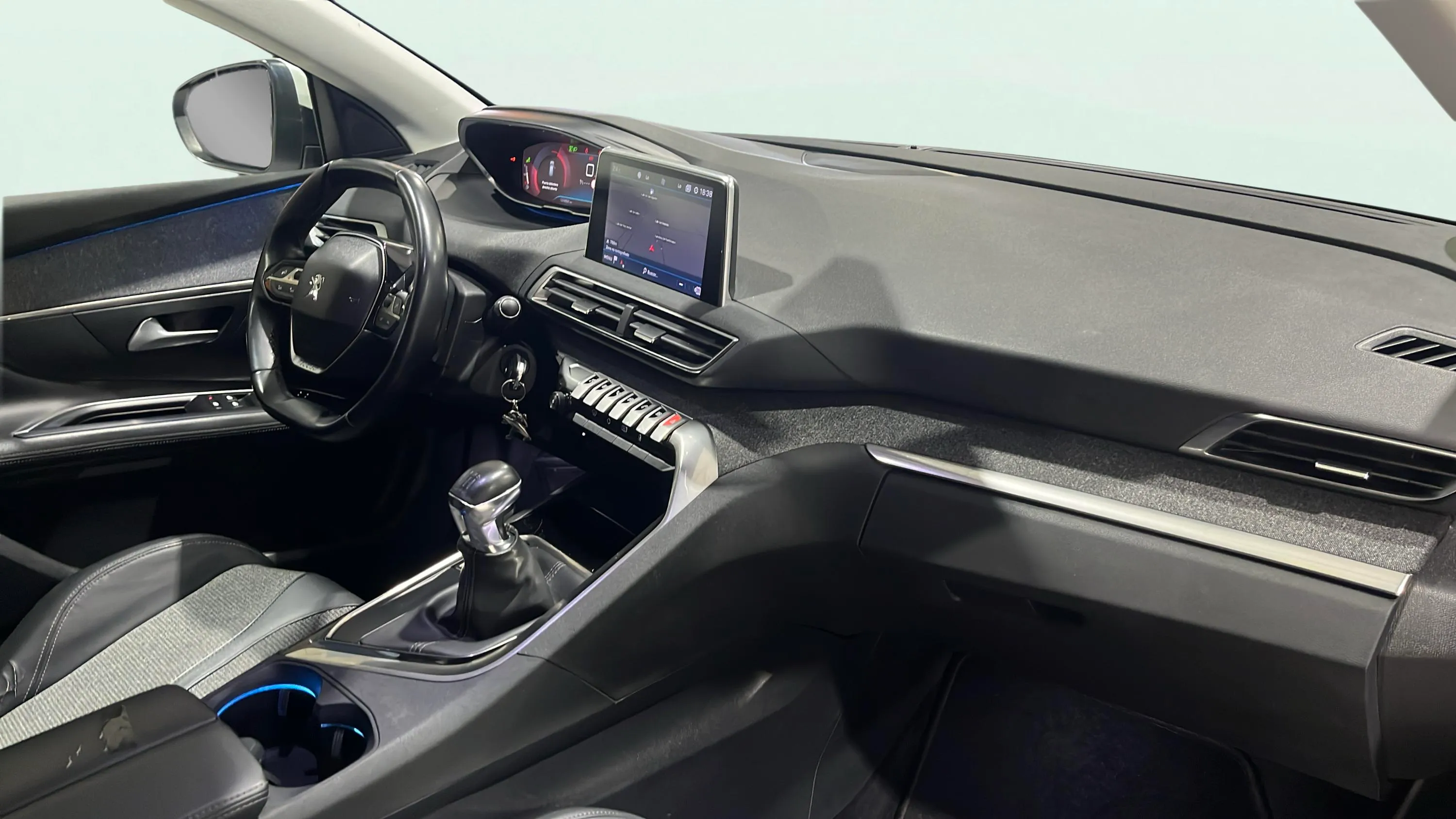 Peugeot 3008 1.2 PureTech Allure - foto 12