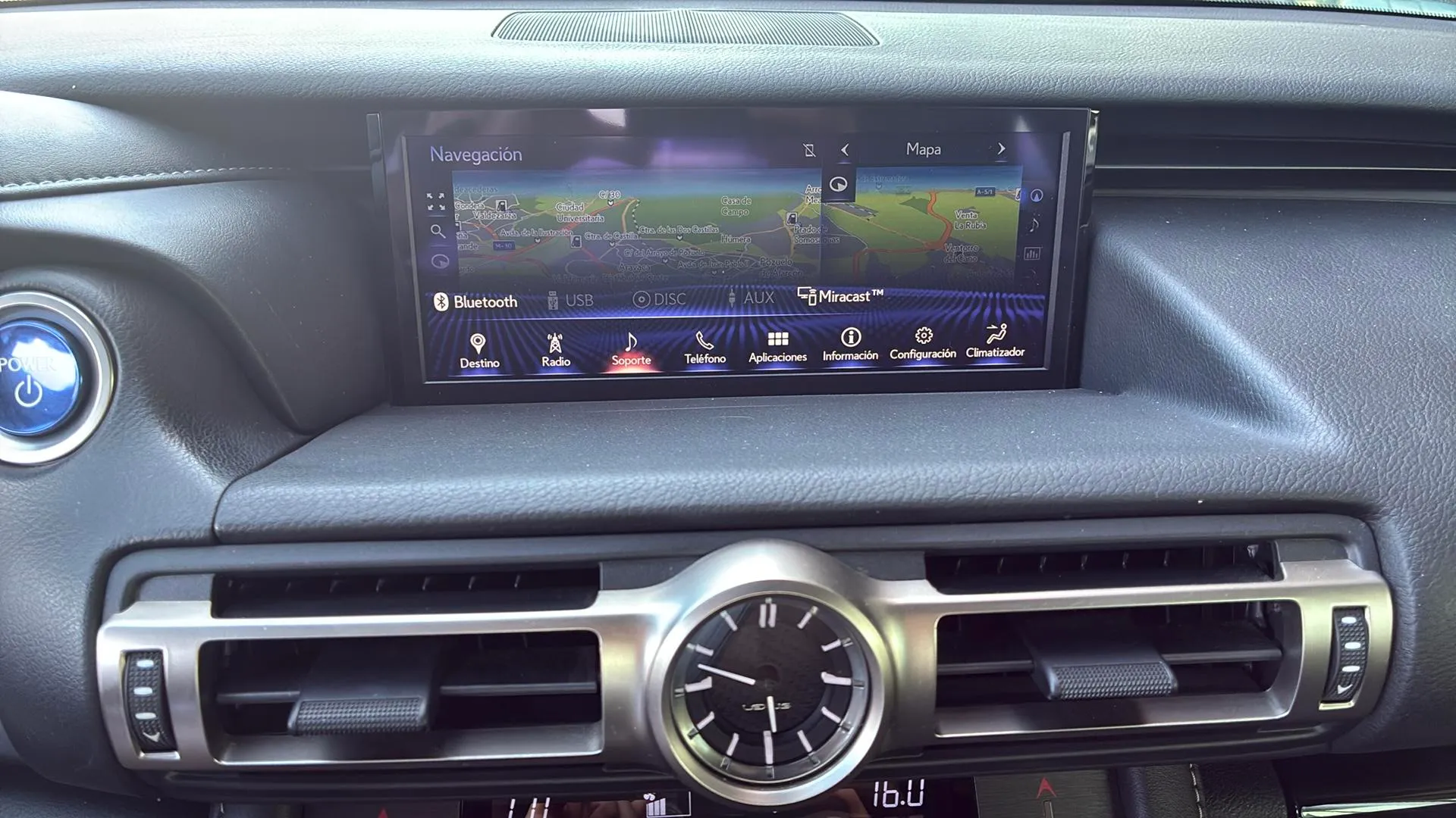 Lexus RC 2.5 300h Executive Navigation - foto 25
