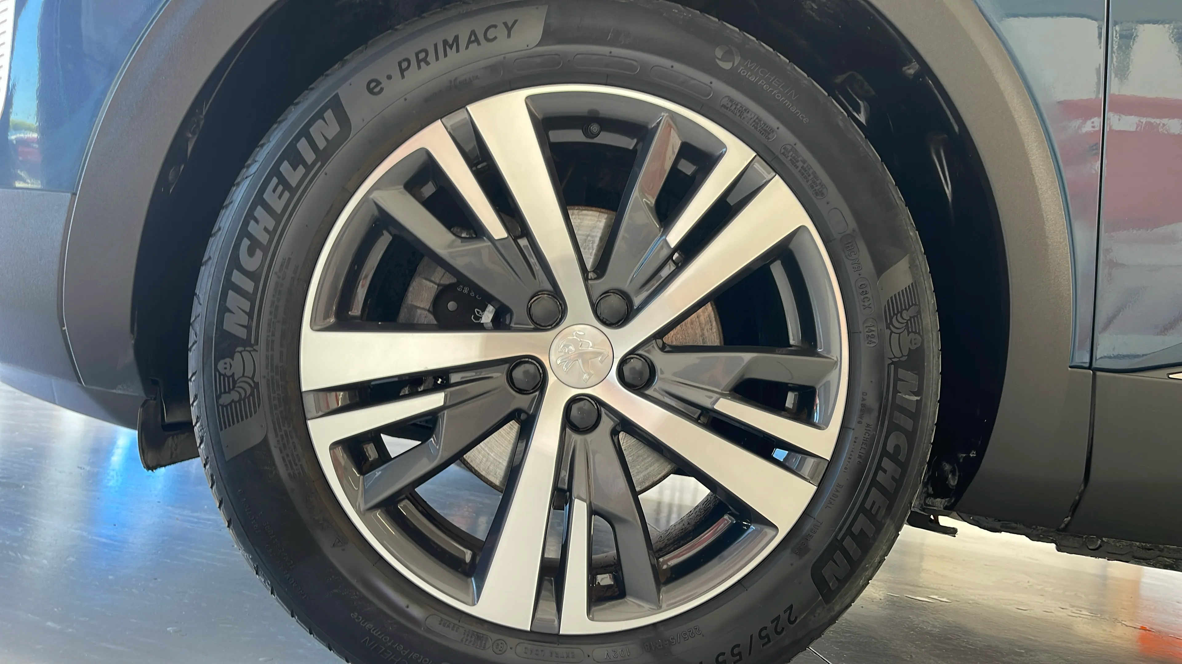 Peugeot 3008 1.2 Allure Pack eDCS6 - foto 25
