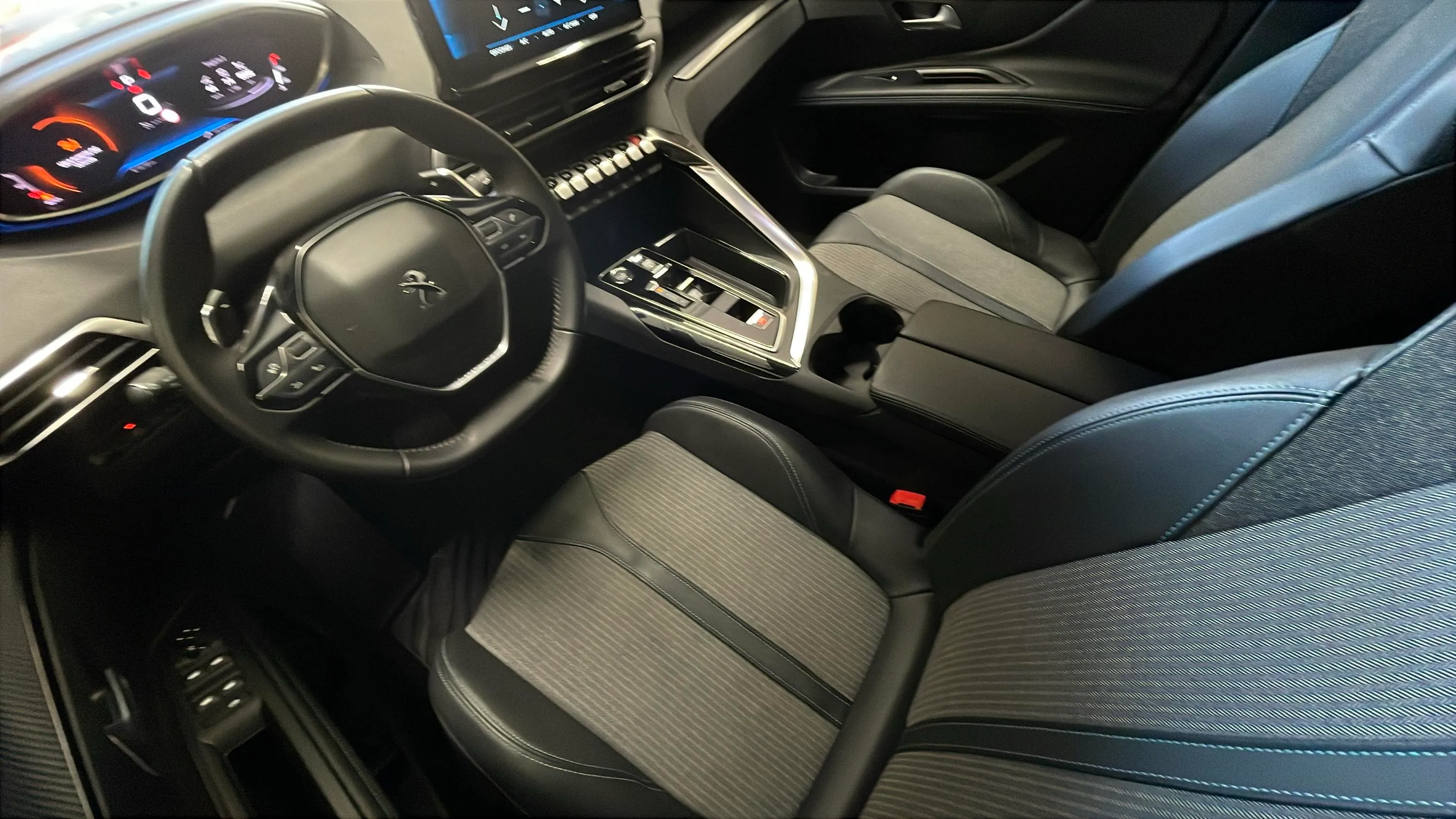 Peugeot 3008 1.2 Allure Pack eDCS6 - foto 9