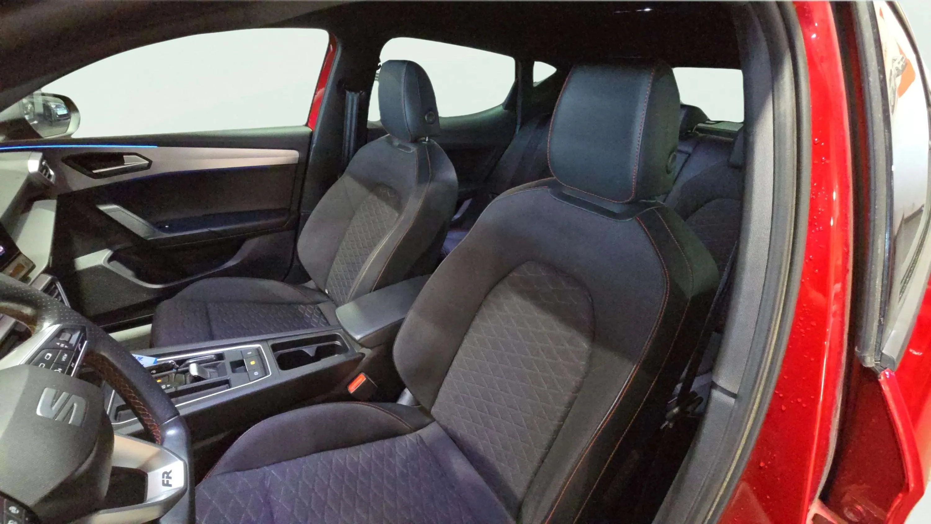SEAT León 2.0 TDI DSG-7 FR Go L - foto 27