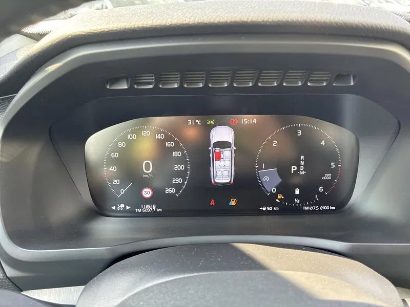 Volvo XC90 2.0 B5 D AWD Momentum Pro - foto 28