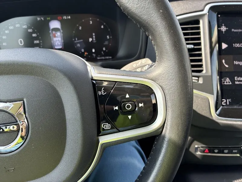 Volvo XC90 2.0 B5 D AWD Momentum Pro - foto 31