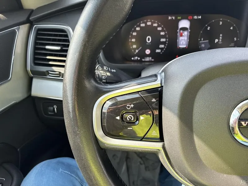 Volvo XC90 2.0 B5 D AWD Momentum Pro - foto 30