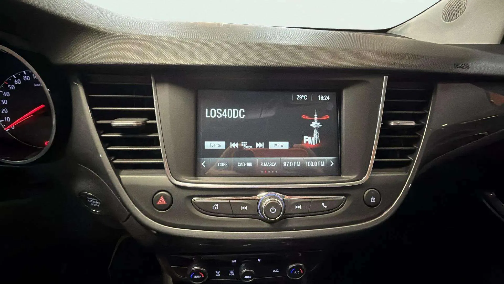 Opel Crossland 1.2 Business Elegance - foto 18