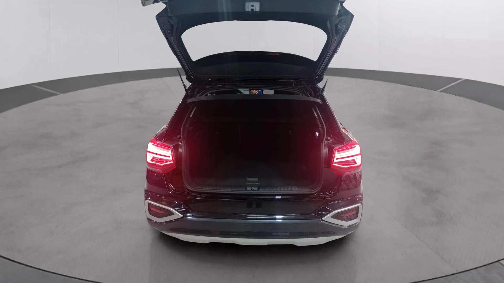 Audi Q2 30 TFSI - foto 10