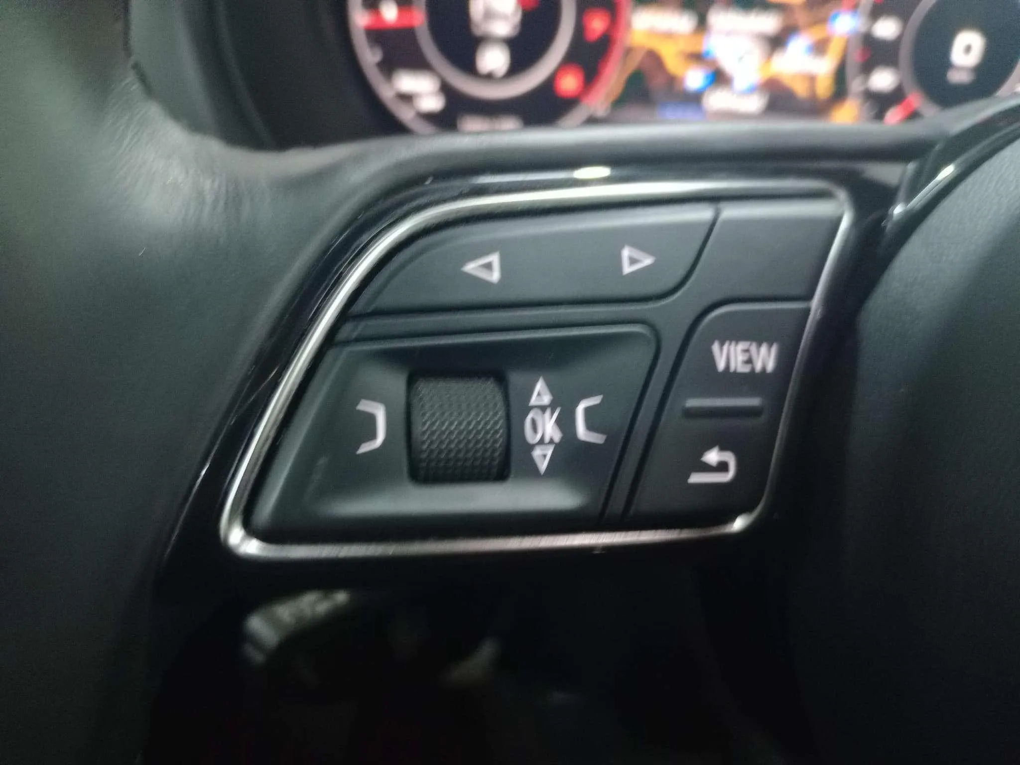Audi Q2 30 TFSI - foto 19