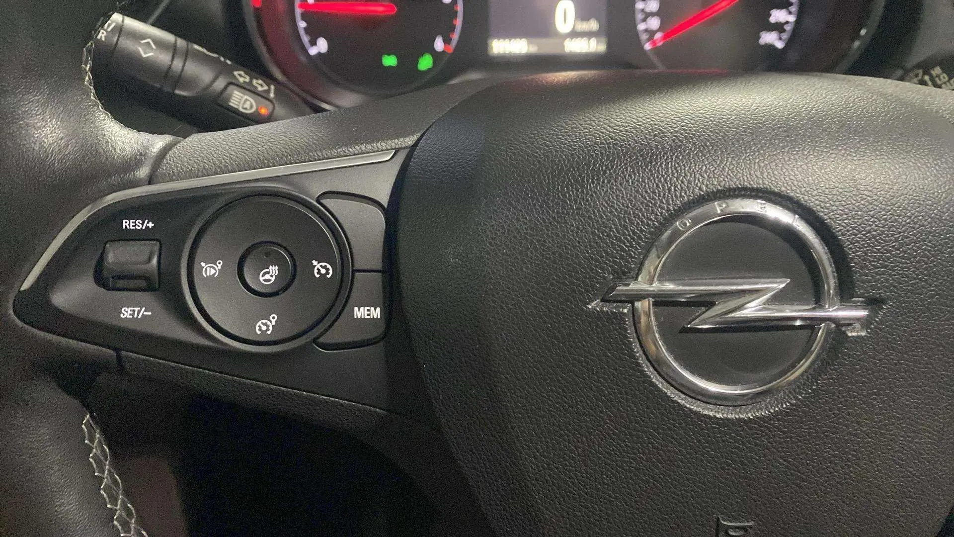 Opel Grandland 1.6 CDTi Excellence - foto 11