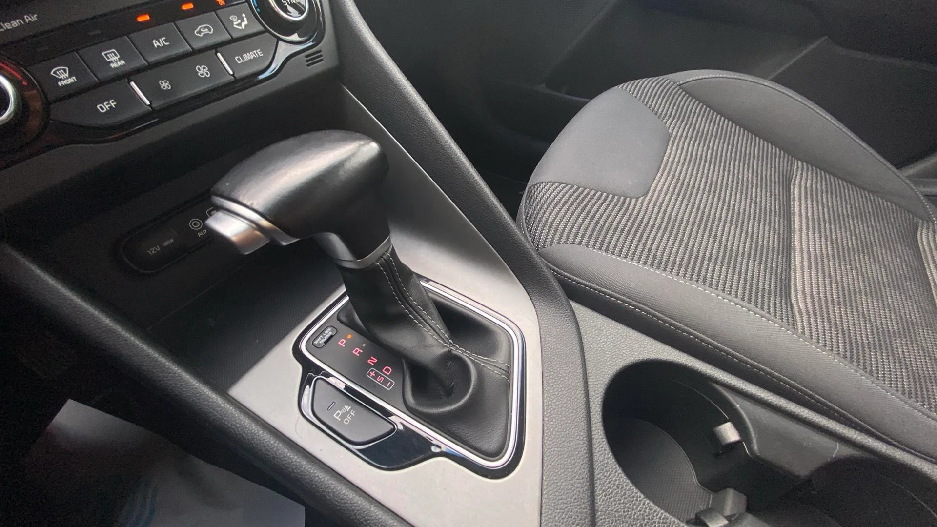 Kia Niro 1.6 GDi Híbrido Concept - foto 25