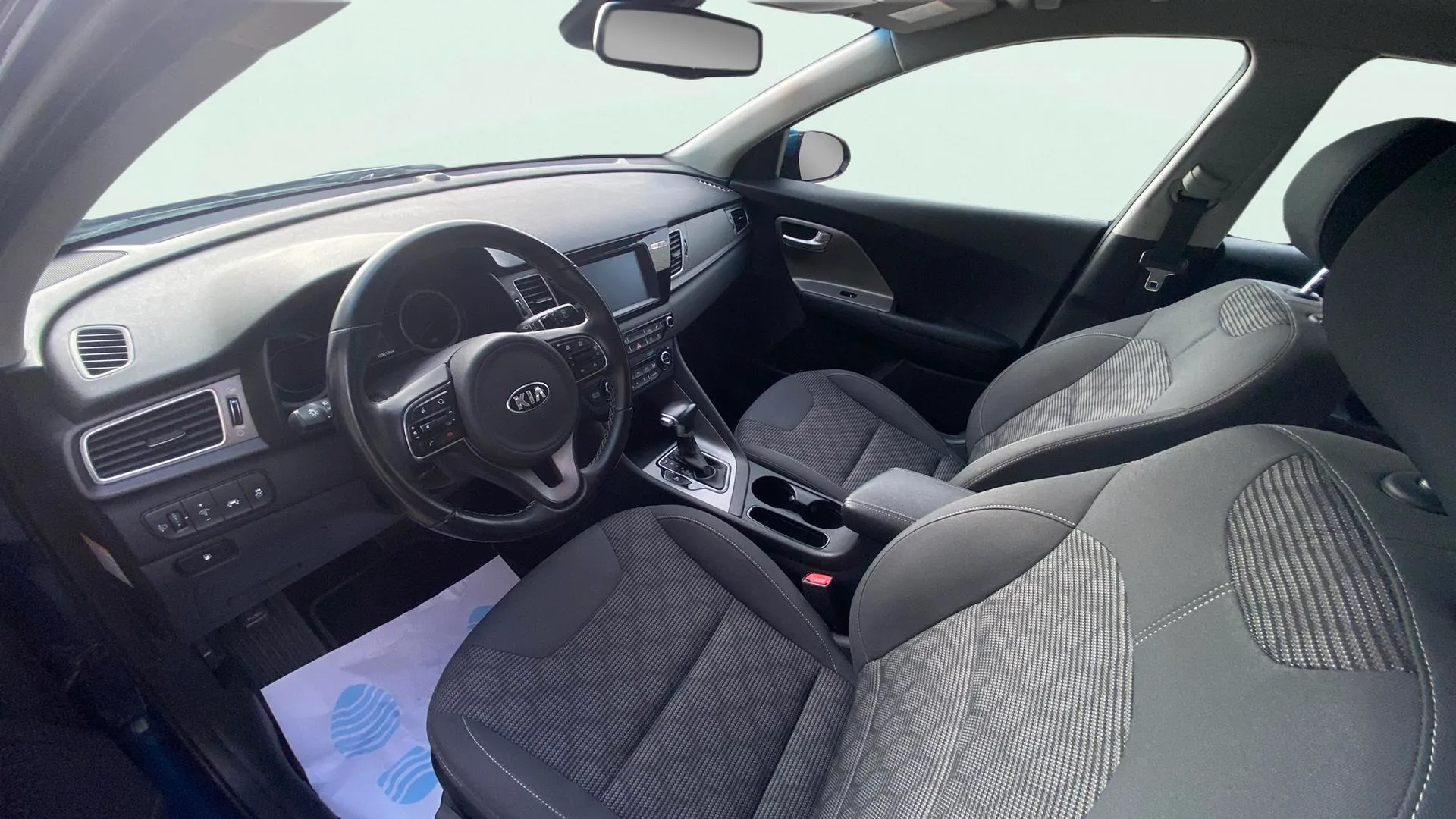 Kia Niro 1.6 GDi Híbrido Concept - foto 18