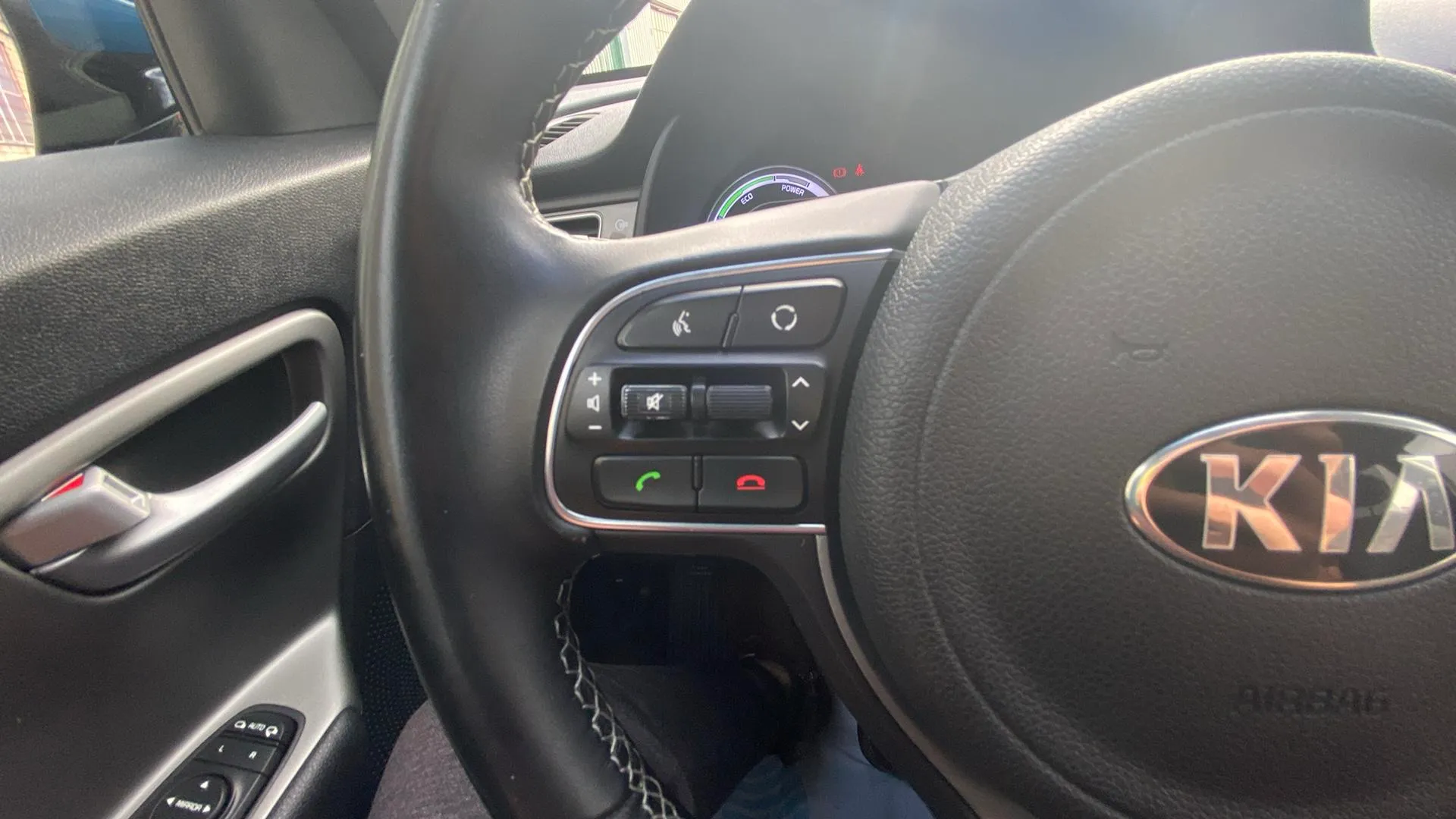 Kia Niro 1.6 GDi Híbrido Concept - foto 30