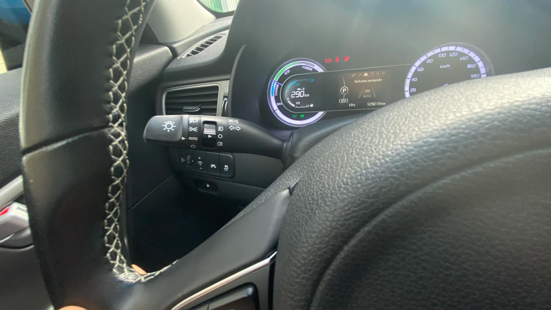 Kia Niro 1.6 GDi Híbrido Concept - foto 28