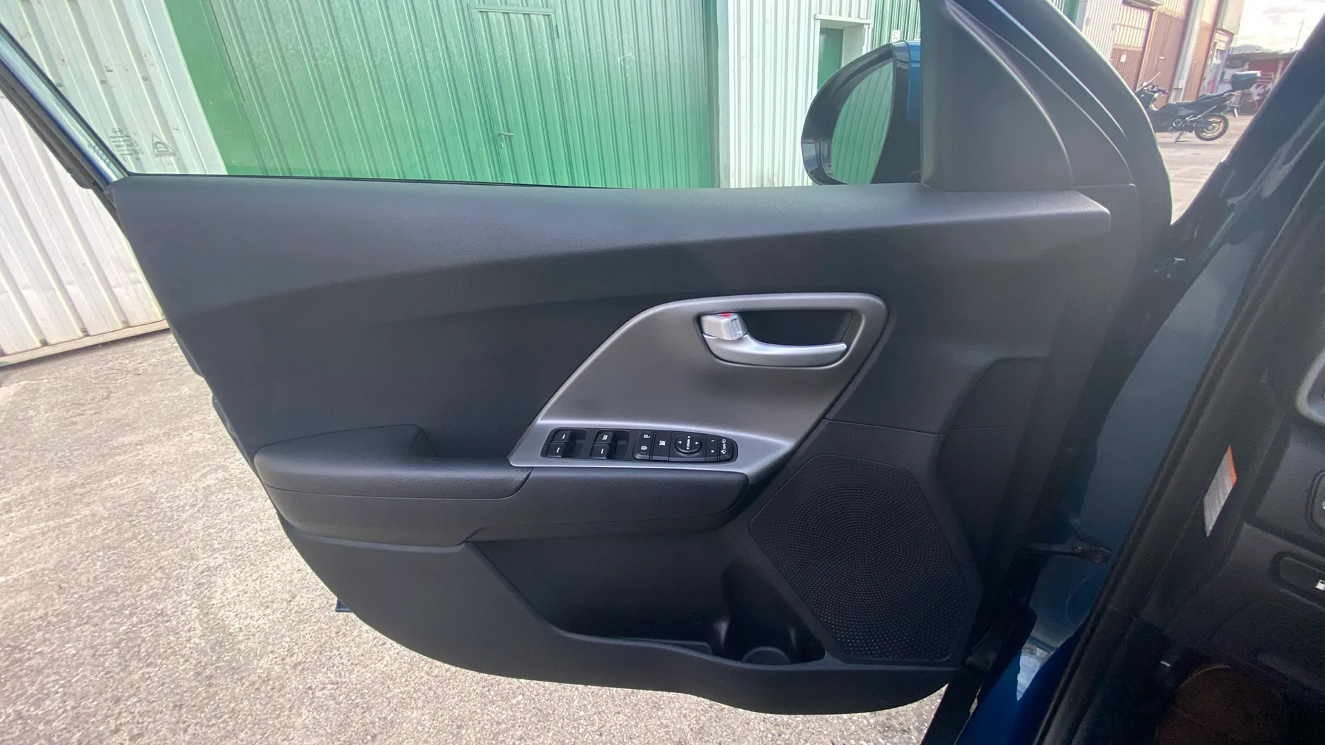 Kia Niro 1.6 GDi Híbrido Concept - foto 26