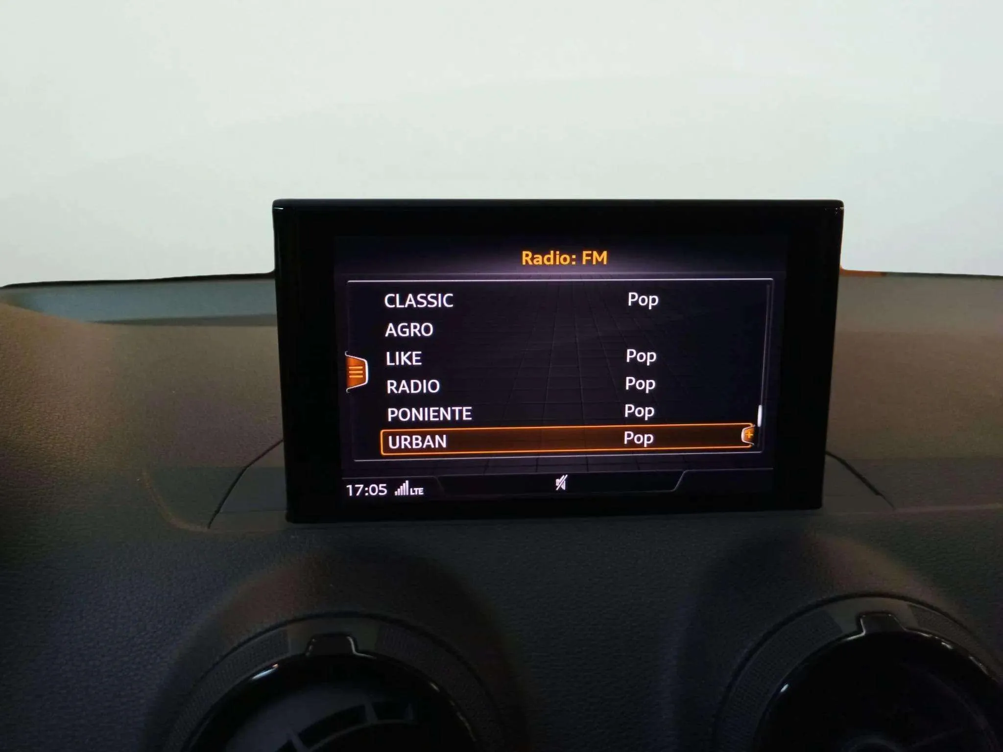 Audi Q2 - foto 13