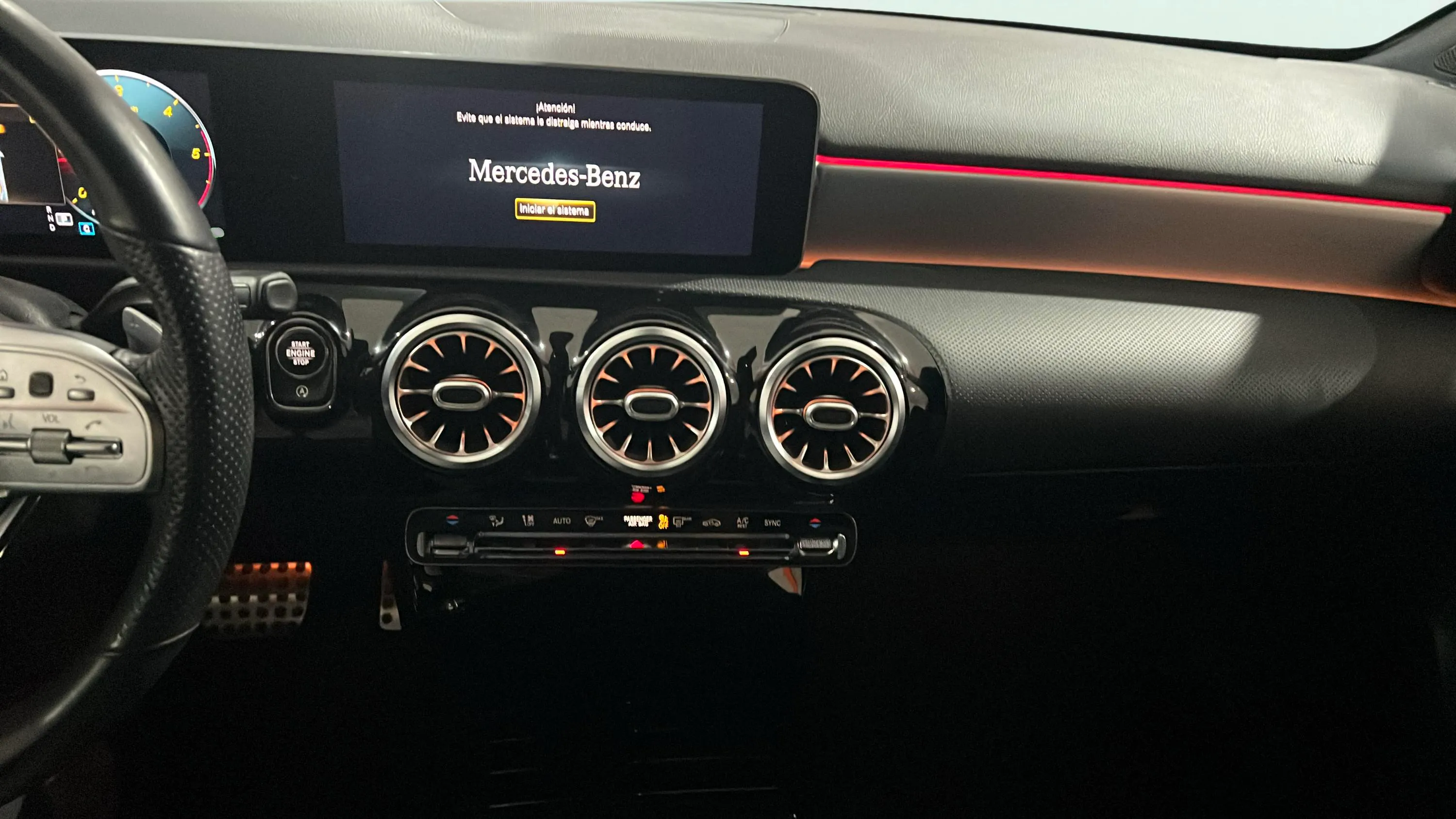 Mercedes-Benz Clase A A 200 d - foto 14