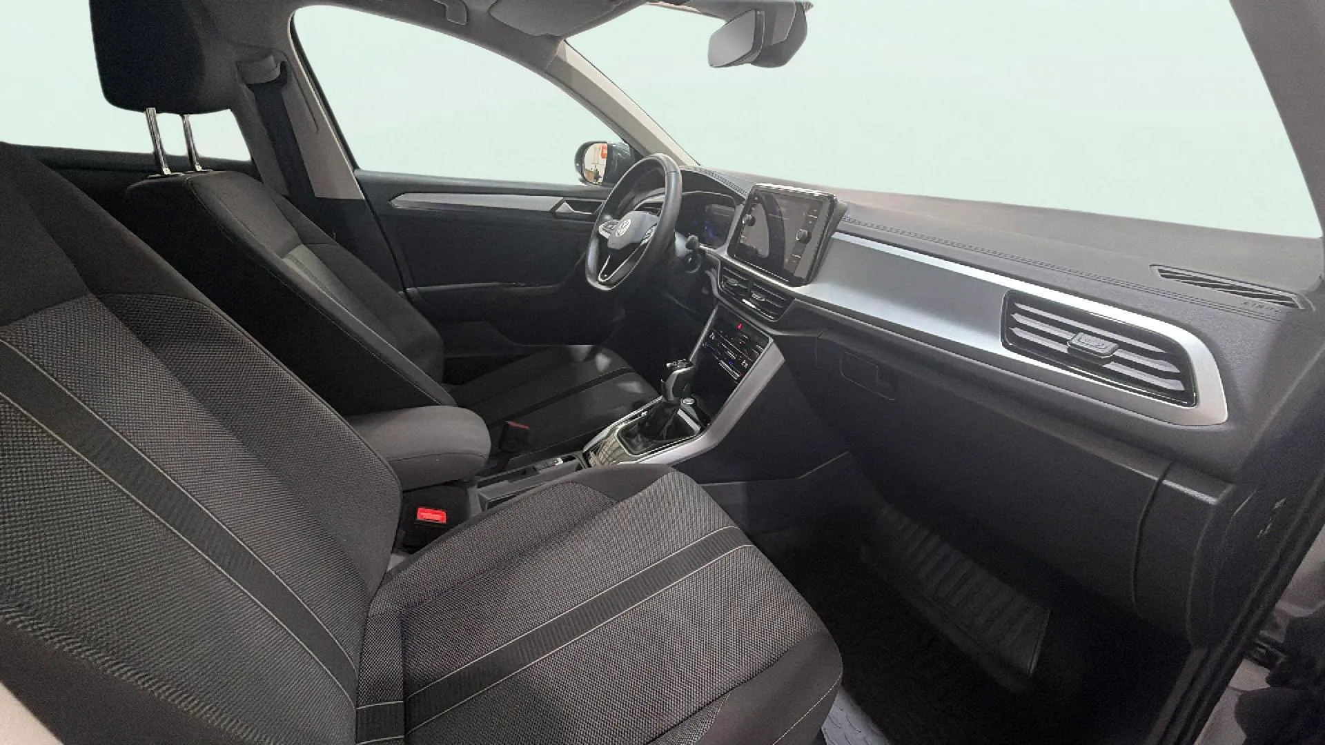 Volkswagen T-Roc "más" 1.5 TSI DSG - foto 17