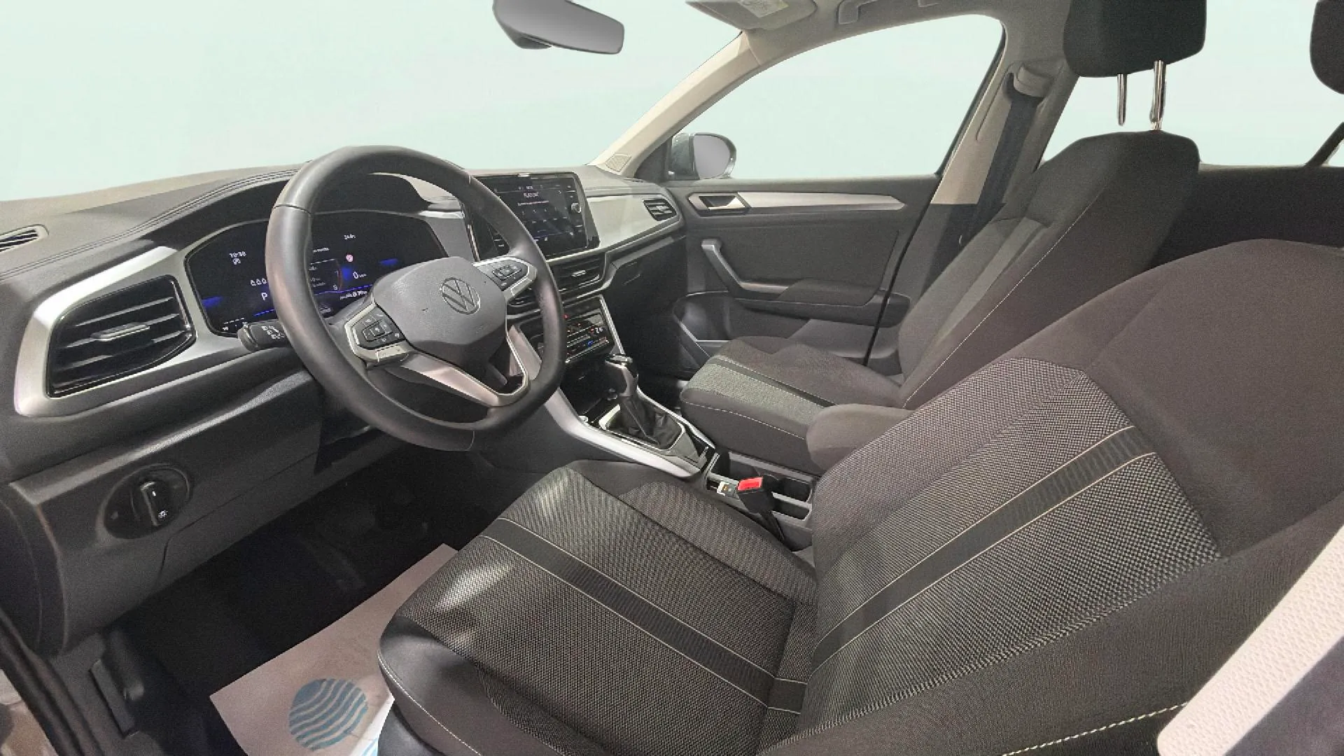 Volkswagen T-Roc "más" 1.5 TSI DSG - foto 16