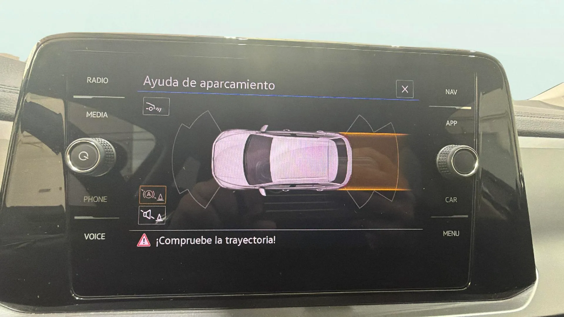 Volkswagen T-Roc "más" 1.5 TSI DSG - foto 30