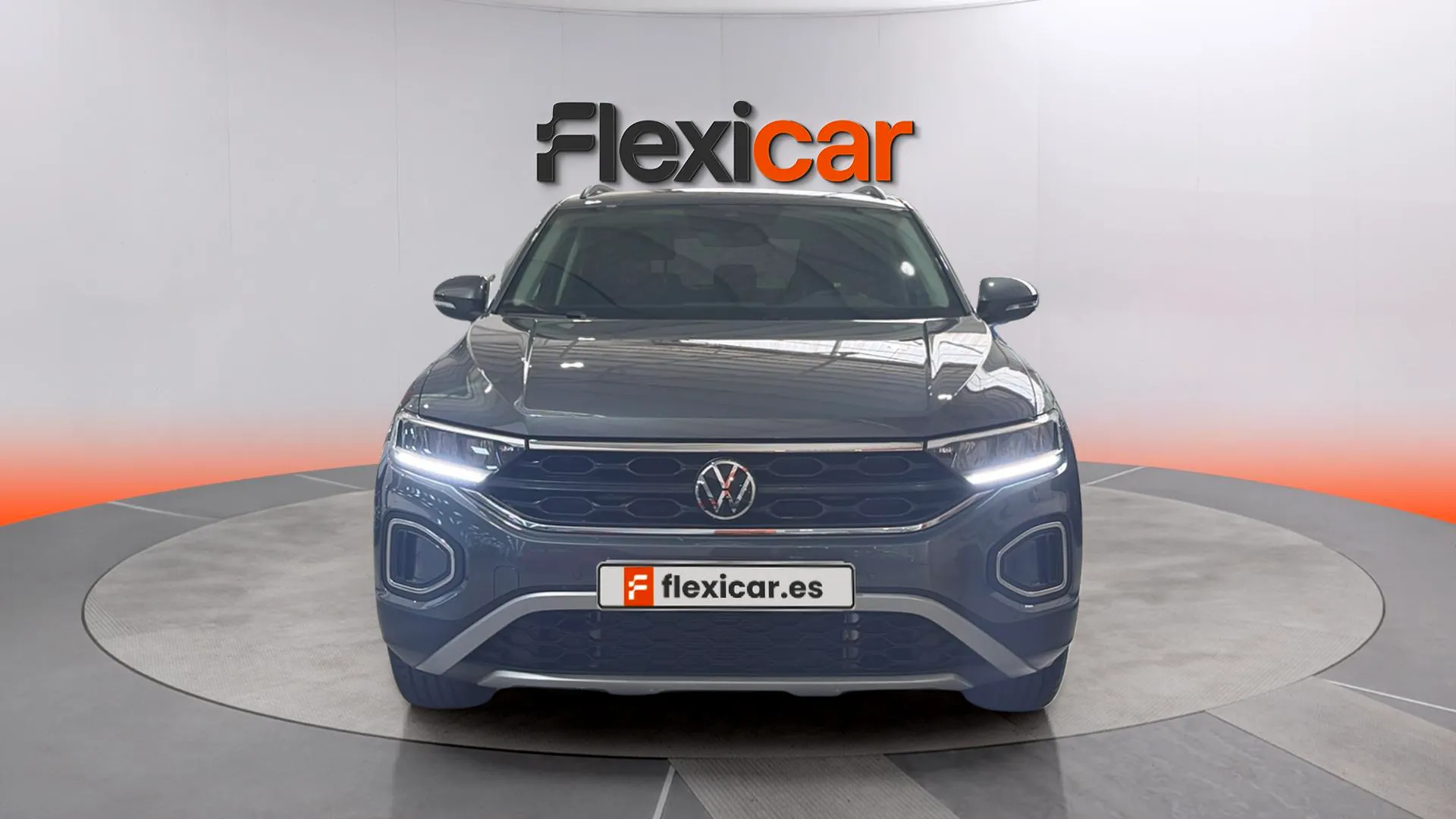 Volkswagen T-Roc "más" 1.5 TSI DSG - foto 2
