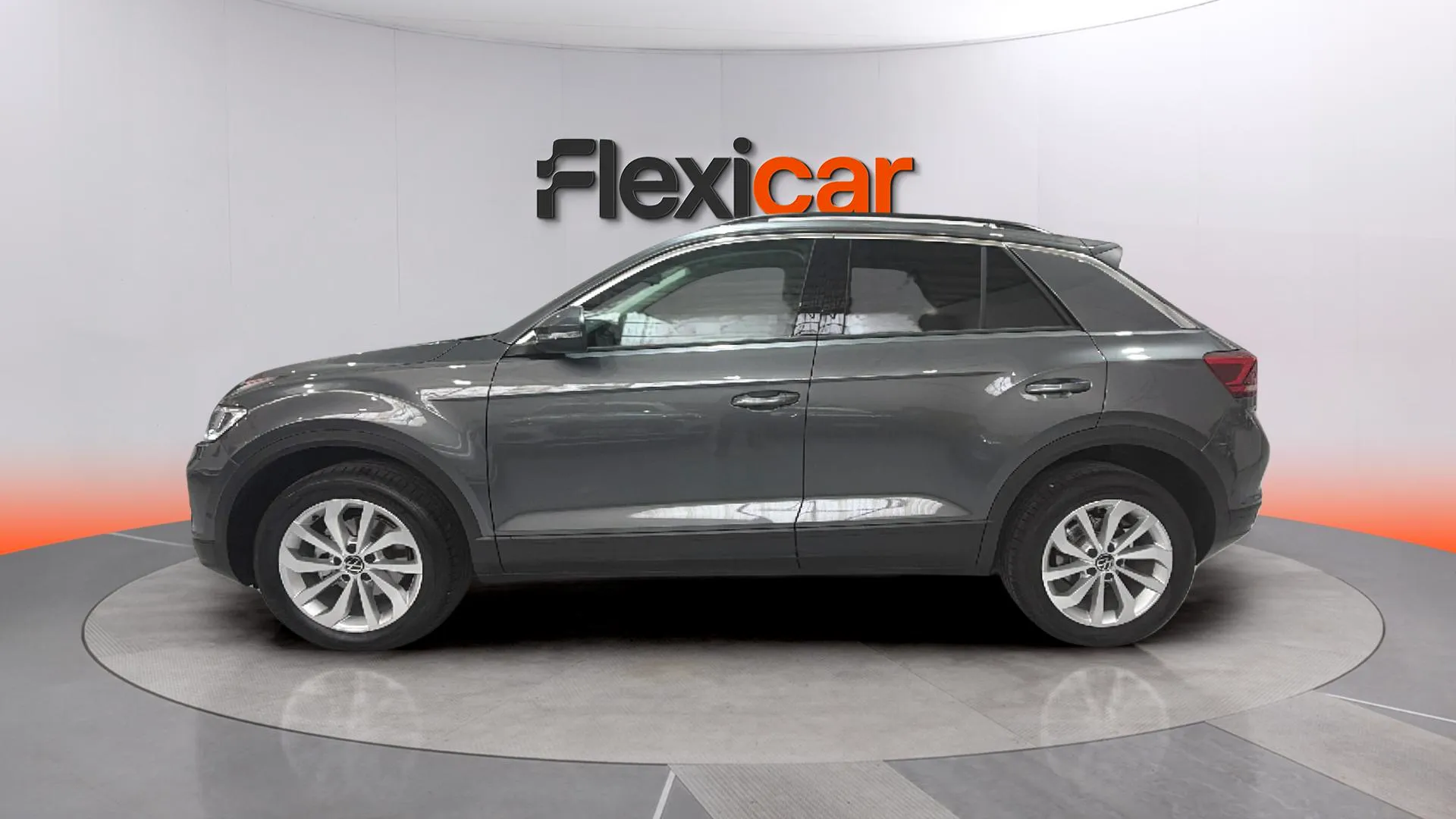 Volkswagen T-Roc "más" 1.5 TSI DSG - foto 4