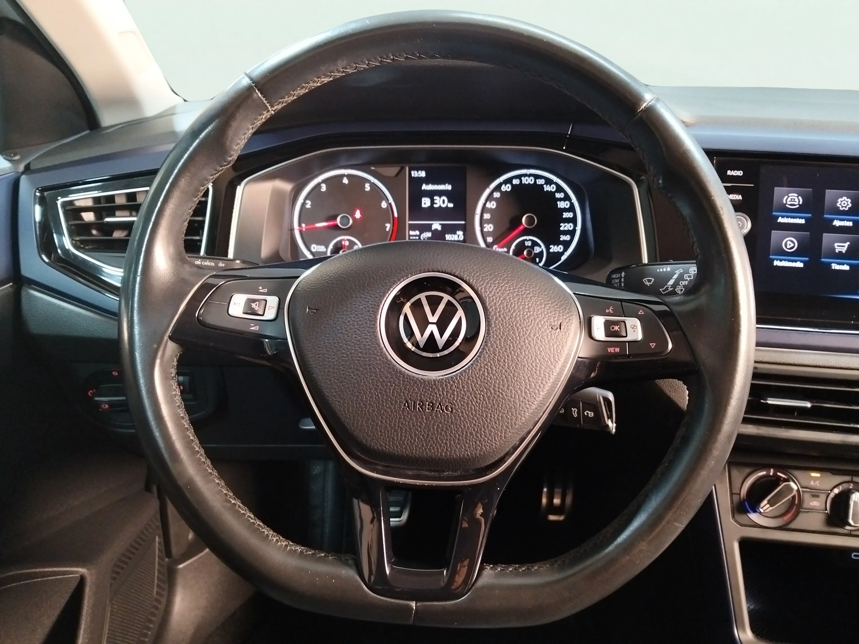Volkswagen Polo United 1.0 TSI - foto 11